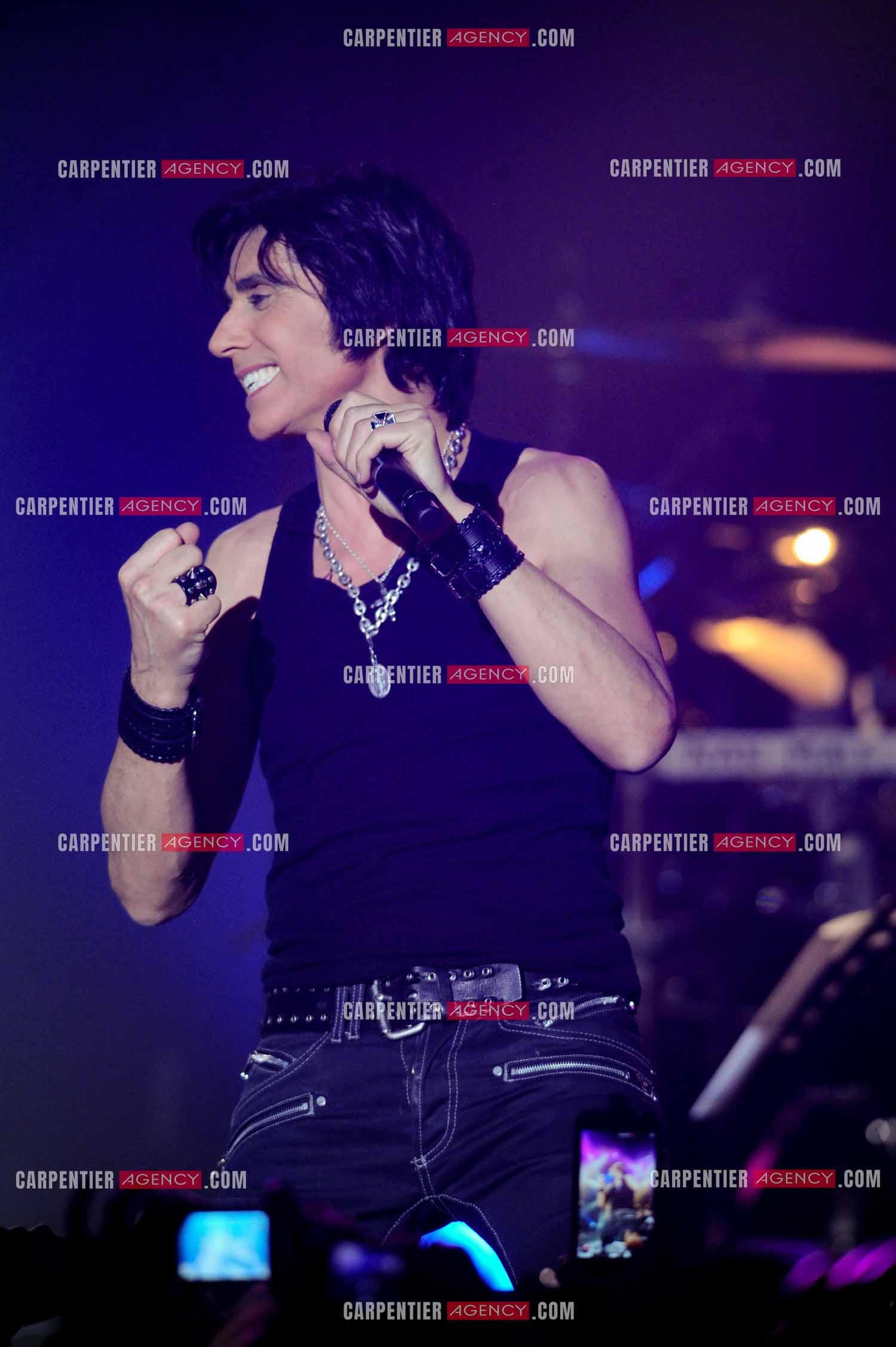 Le chanteur Jean-Luc Lahaye en concert au Bataclan.  ( Exclusif )