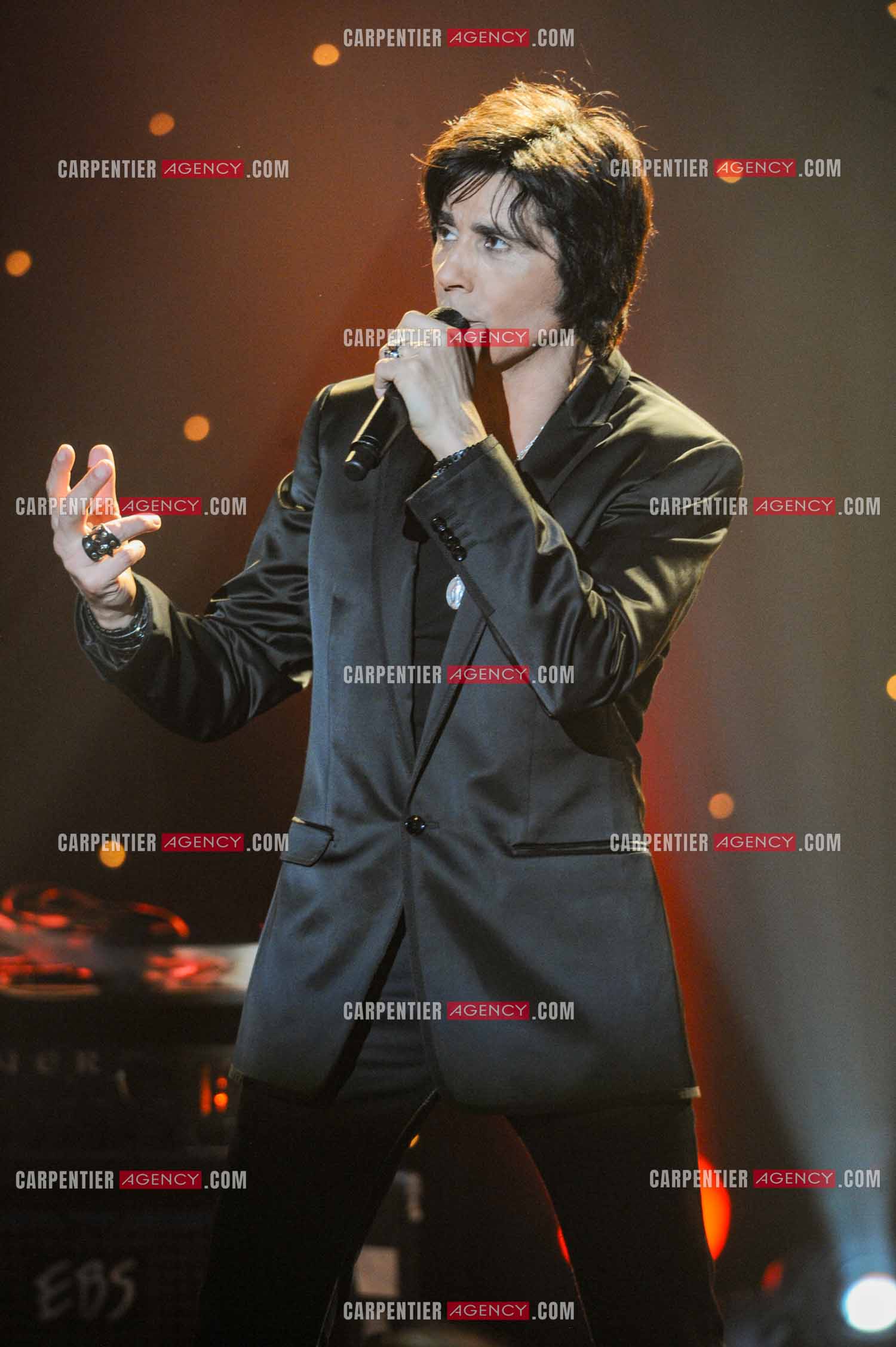 Le chanteur Jean-Luc Lahaye en concert au Bataclan.  ( Exclusif )