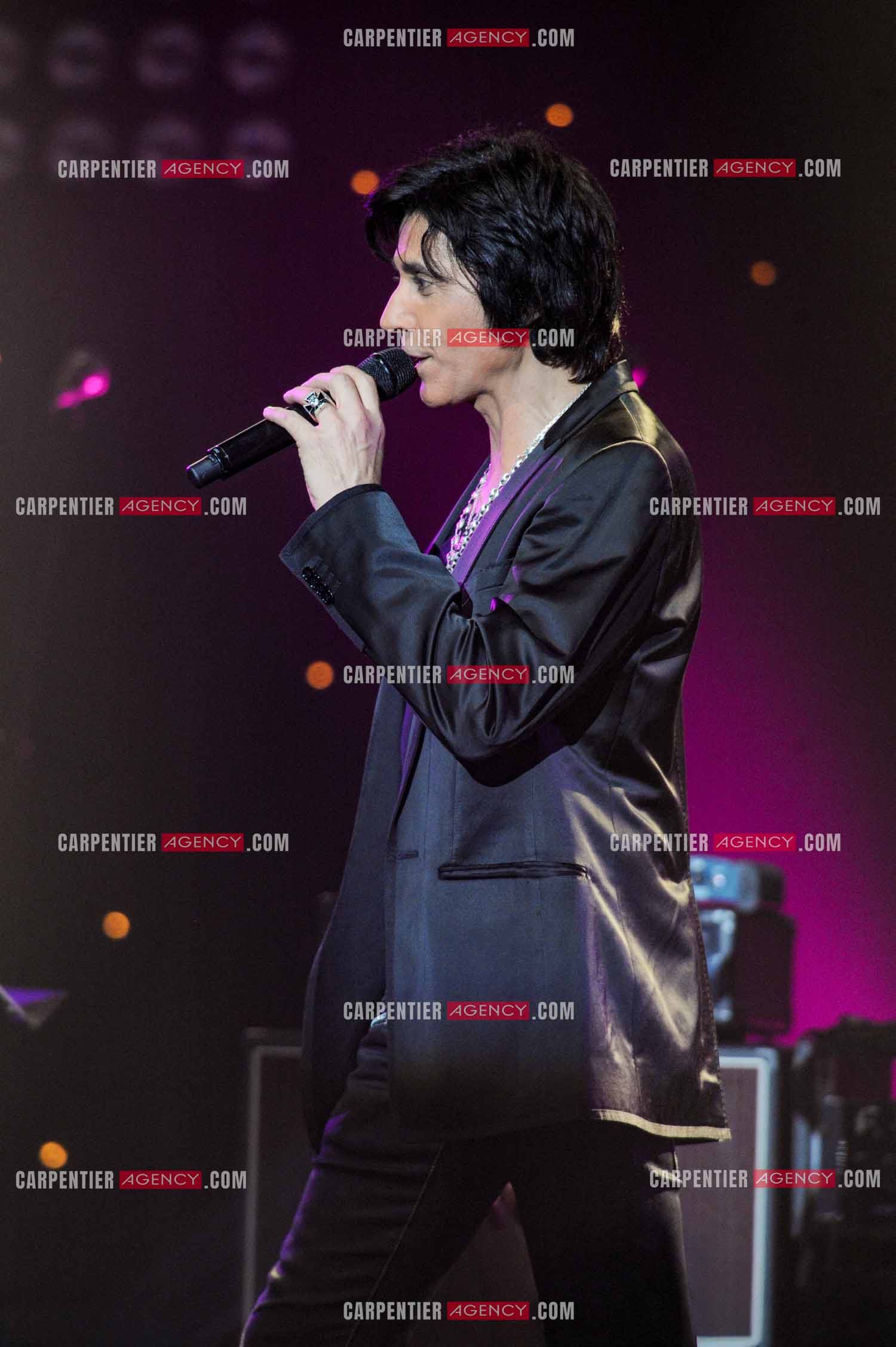 Le chanteur Jean-Luc Lahaye en concert au Bataclan.  ( Exclusif )