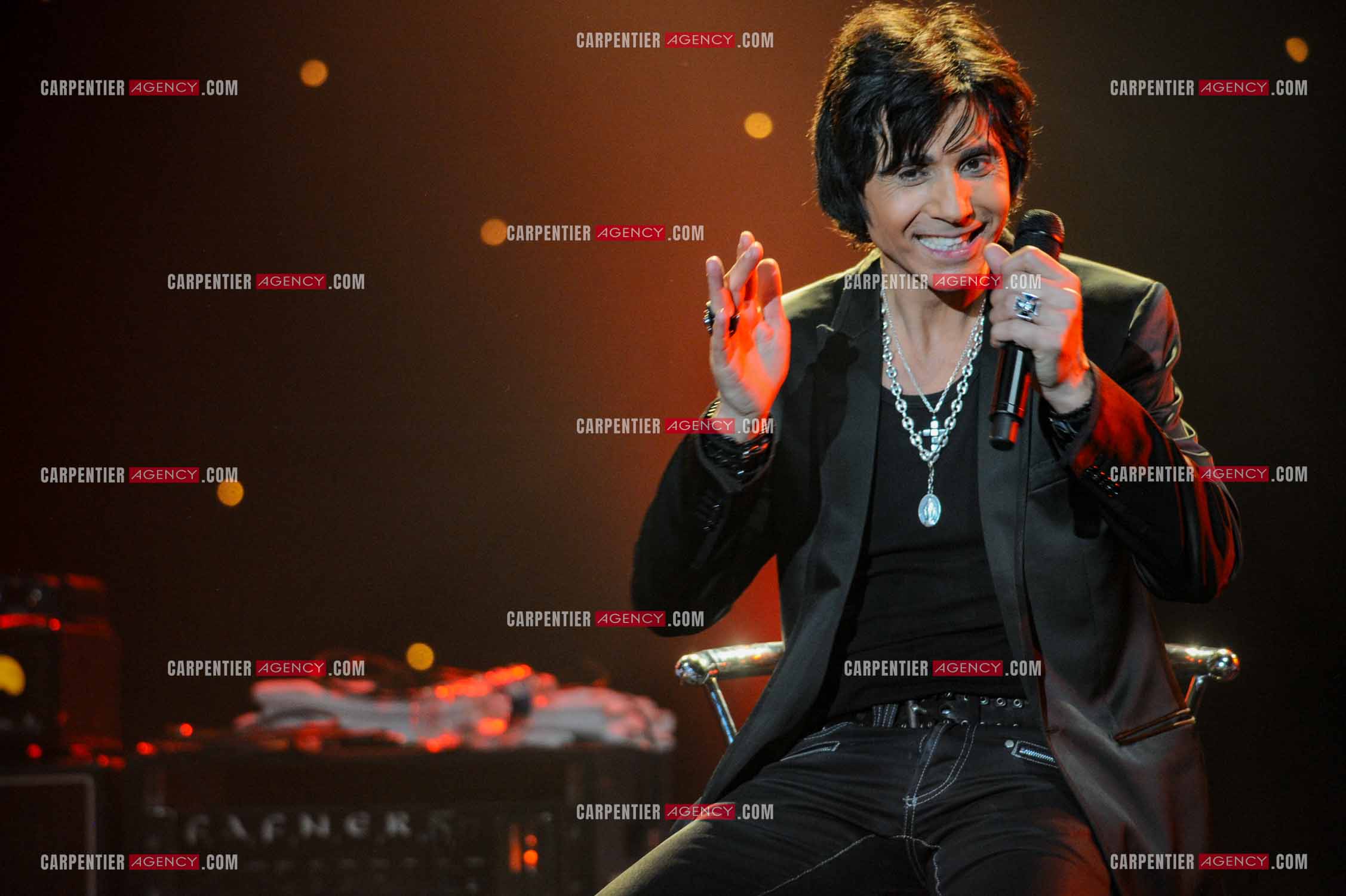 Le chanteur Jean-Luc Lahaye en concert au Bataclan.  ( Exclusif )