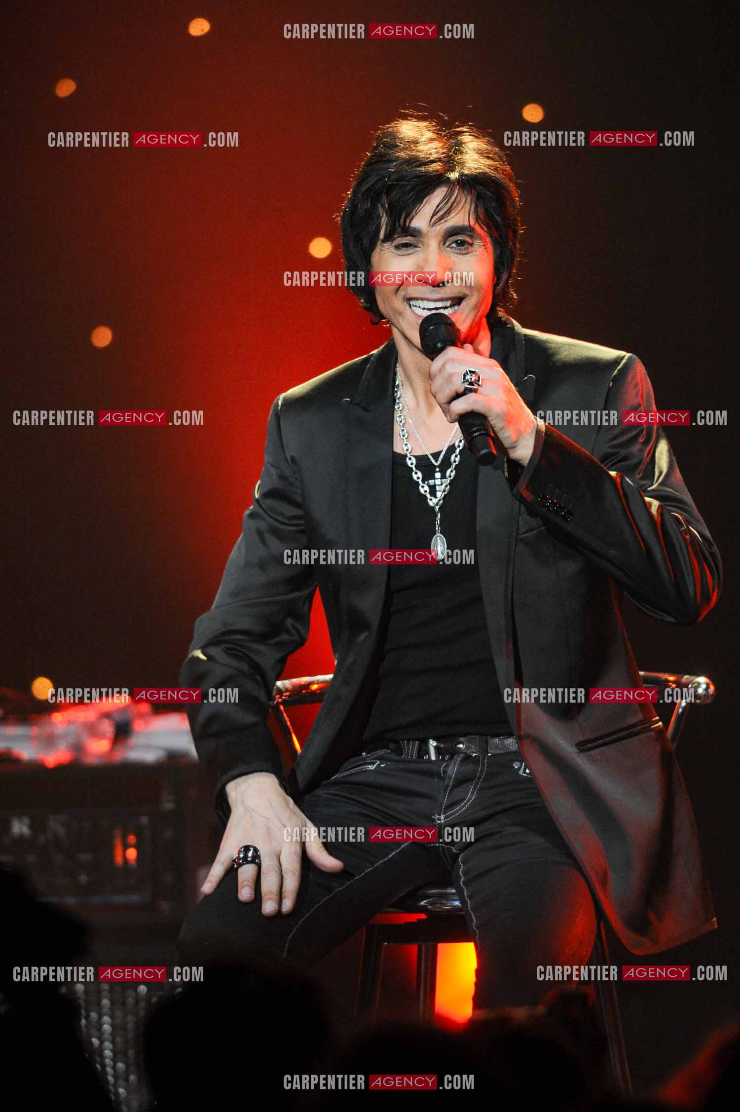 Le chanteur Jean-Luc Lahaye en concert au Bataclan.  ( Exclusif )