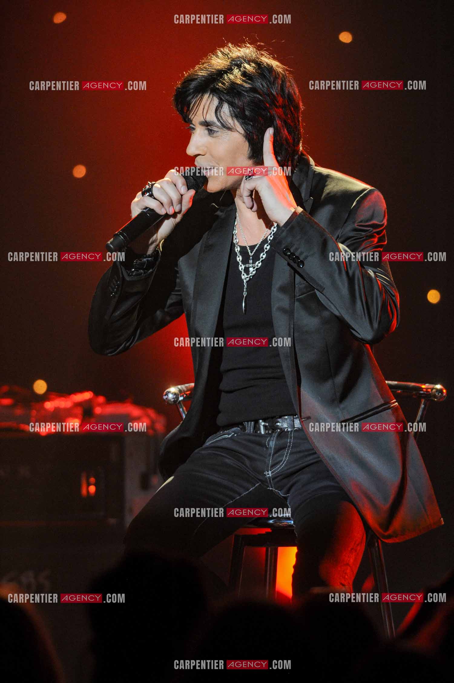 Le chanteur Jean-Luc Lahaye en concert au Bataclan.  ( Exclusif )