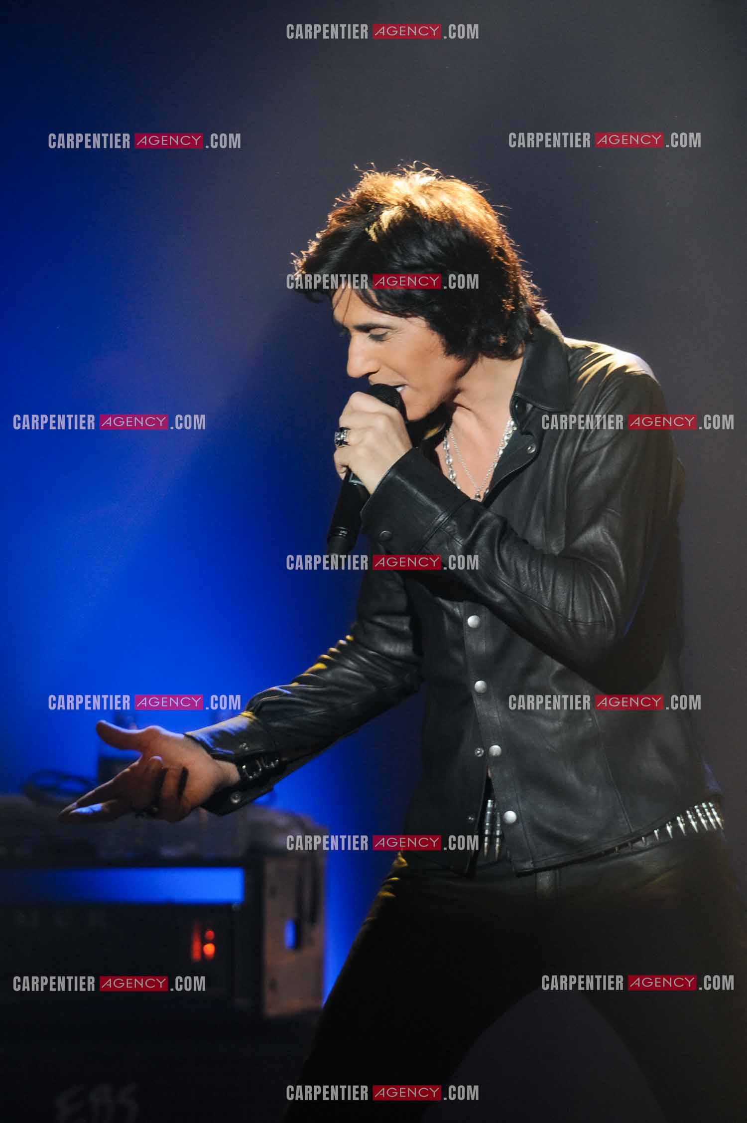 Le chanteur Jean-Luc Lahaye en concert au Bataclan.  ( Exclusif )