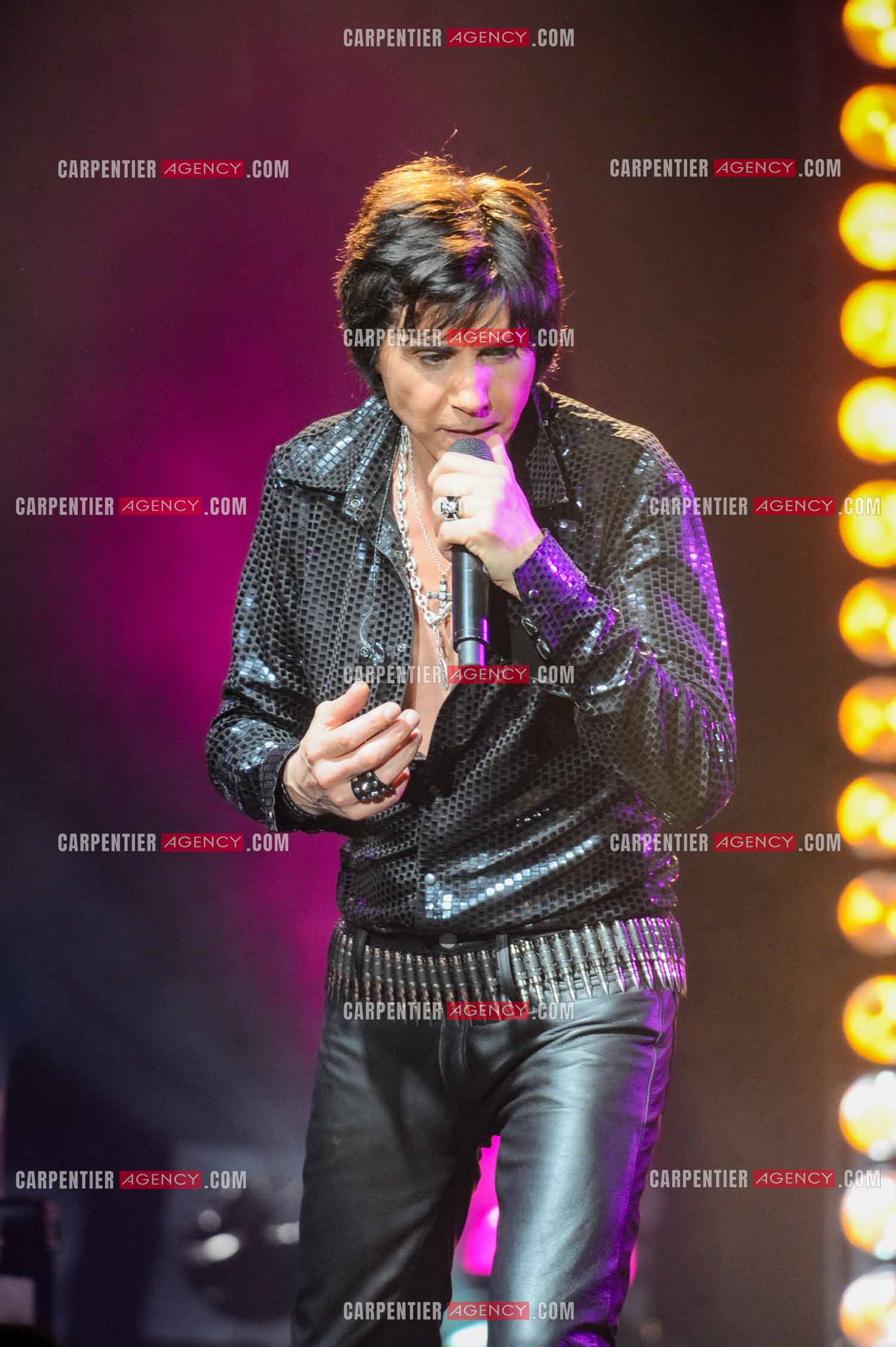 Le chanteur Jean-Luc Lahaye en concert au Bataclan.  ( Exclusif )