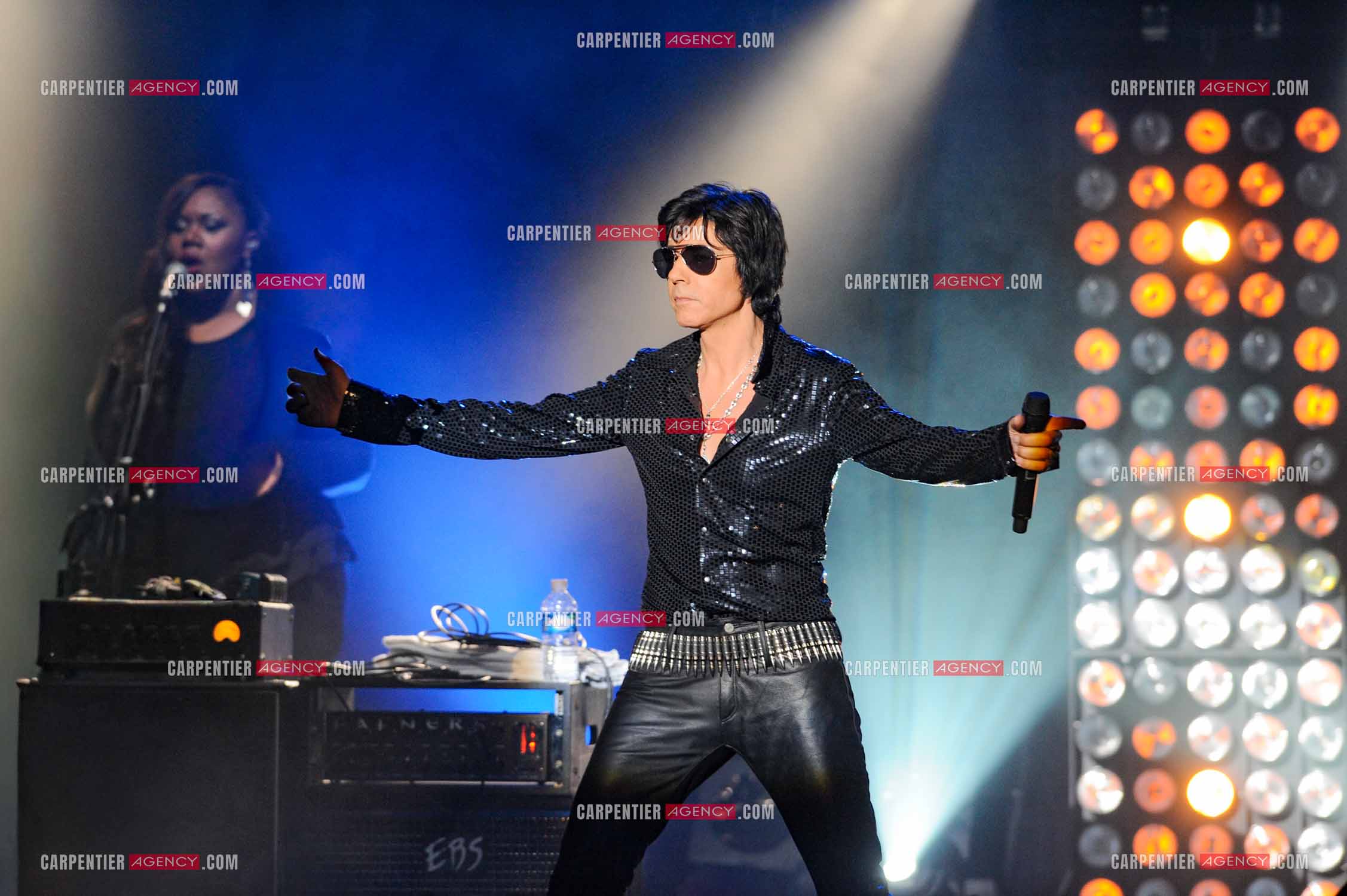 Le chanteur Jean-Luc Lahaye en concert au Bataclan.  ( Exclusif )