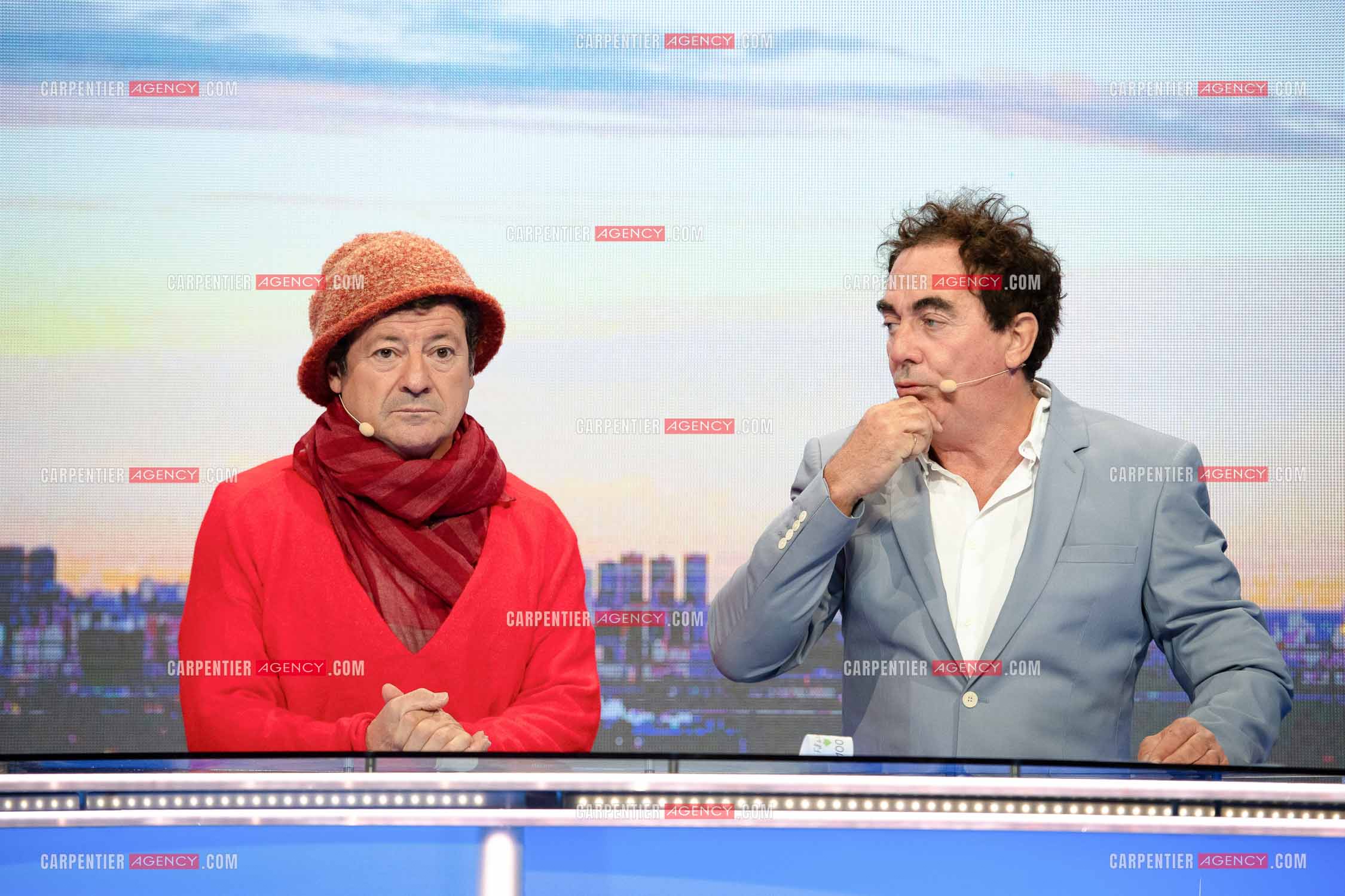 Eric Carrière et Francis Ginibré les deux humoristes Français formant le duo “Les Chevaliers Du Fiel“ au théâtre de Paris à Avignon.    ( Exclusif )