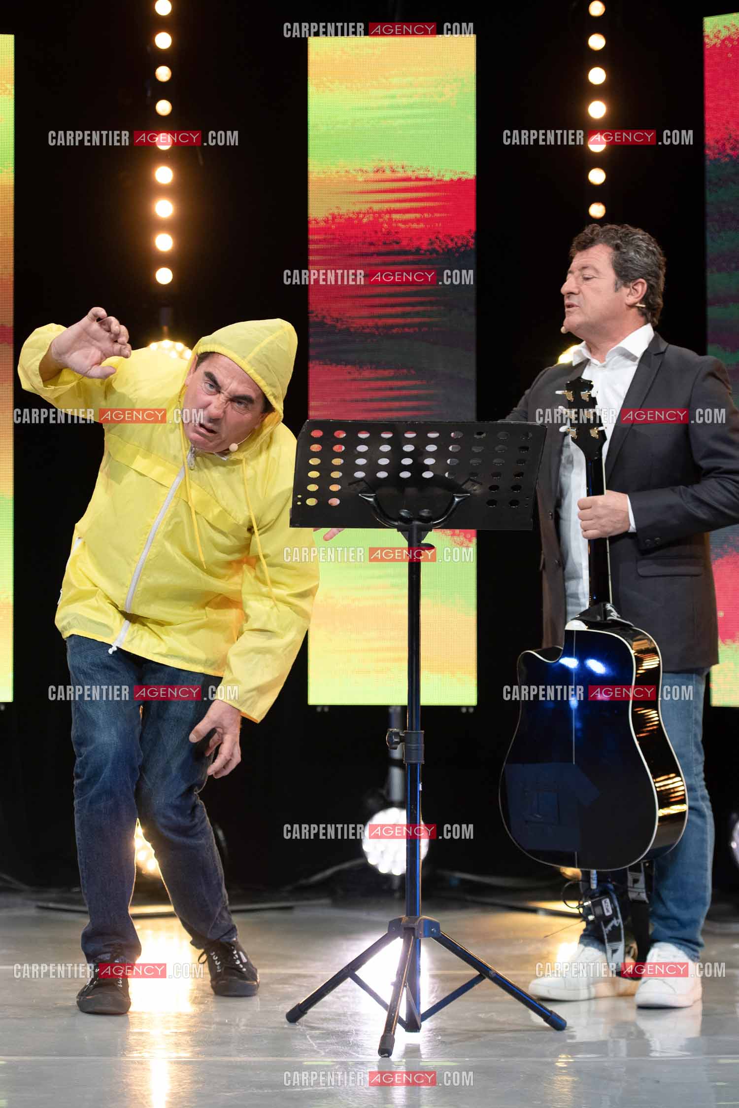 Eric Carrière et Francis Ginibré les deux humoristes Français formant le duo “Les Chevaliers Du Fiel“ au théâtre de Paris à Avignon.    ( Exclusif )