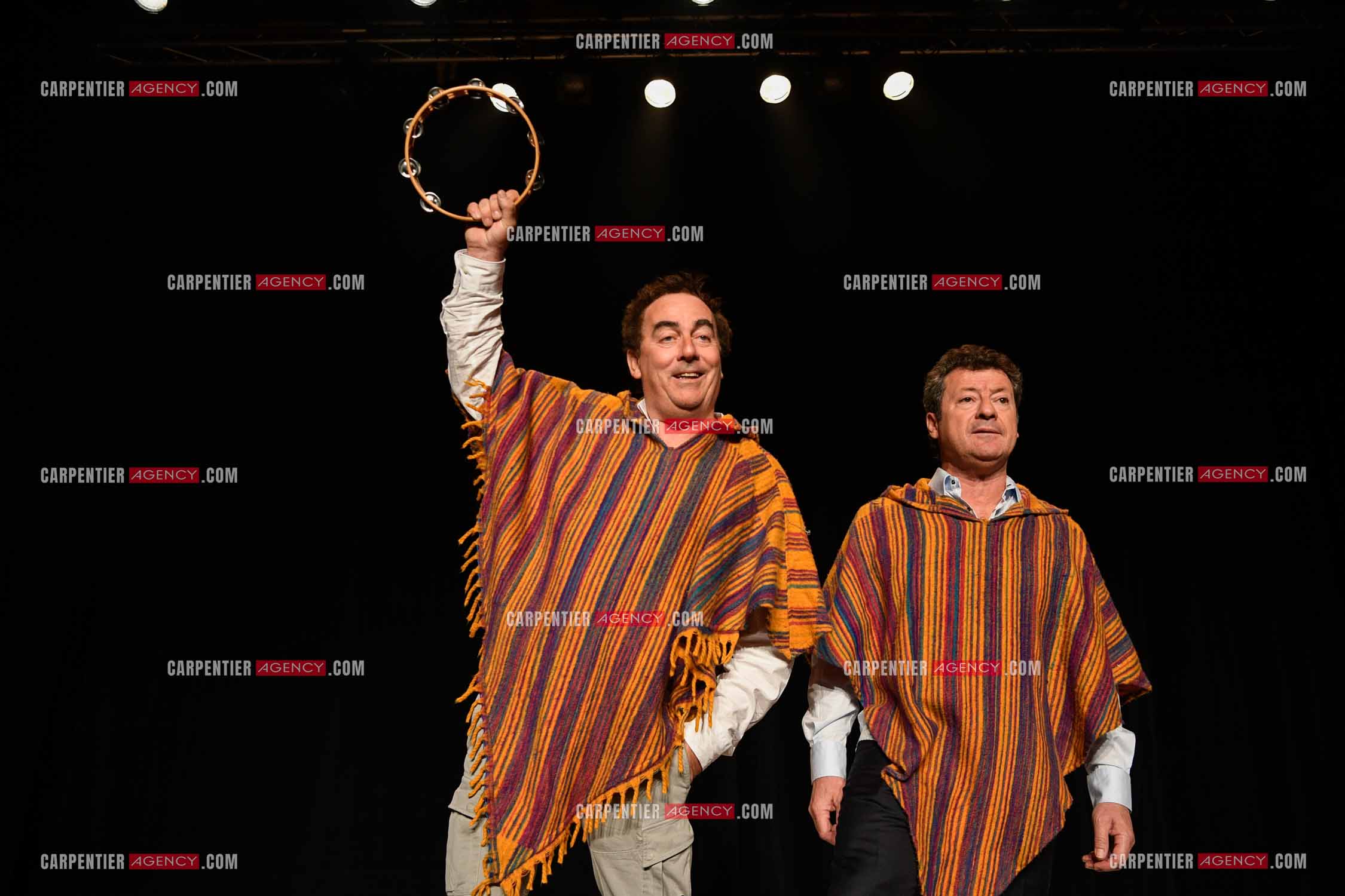 Eric Carrière et Francis Ginibré les deux humoristes Français formant le duo “Les Chevaliers Du Fiel“ au théâtre de Paris à Avignon.    ( Exclusif )