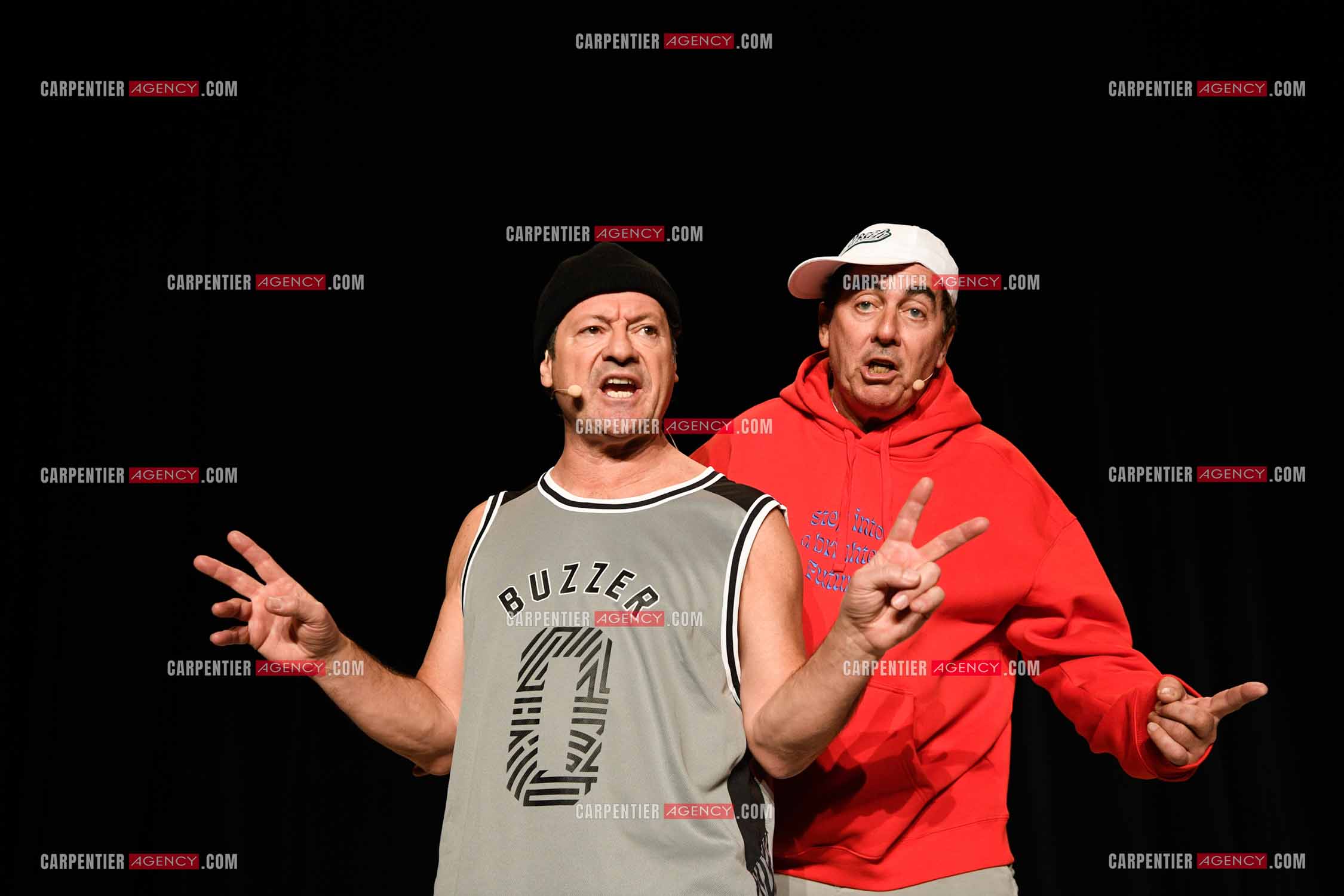 Eric Carrière et Francis Ginibré les deux humoristes Français formant le duo “Les Chevaliers Du Fiel“ au théâtre de Paris à Avignon.    ( Exclusif )