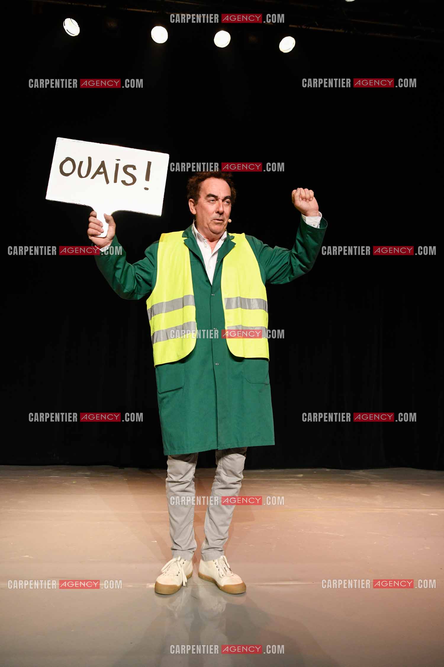 Eric Carrière et Francis Ginibré les deux humoristes Français formant le duo “Les Chevaliers Du Fiel“ au théâtre de Paris à Avignon.    ( Exclusif )