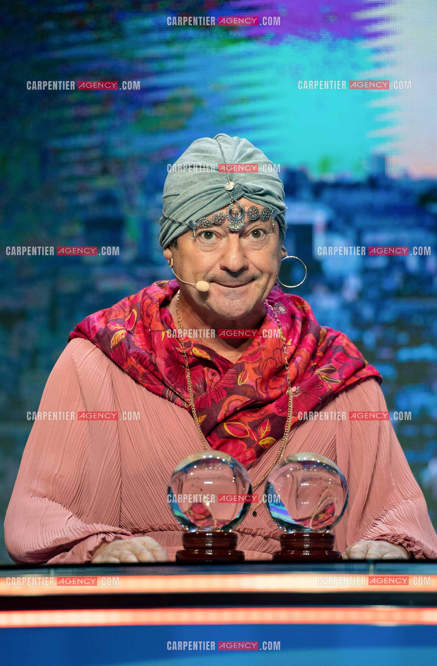 Eric Carrière et Francis Ginibré les deux humoristes Français formant le duo “Les Chevaliers Du Fiel“ au théâtre de Paris à Avignon.    ( Exclusif )