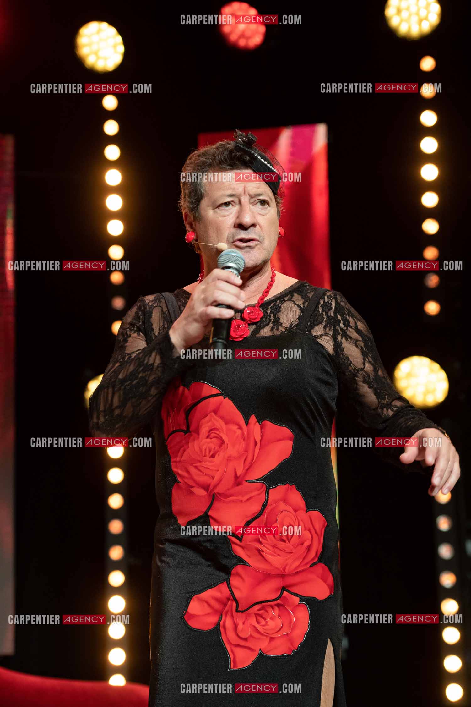 Eric Carrière et Francis Ginibré les deux humoristes Français formant le duo “Les Chevaliers Du Fiel“ au théâtre de Paris à Avignon.    ( Exclusif )