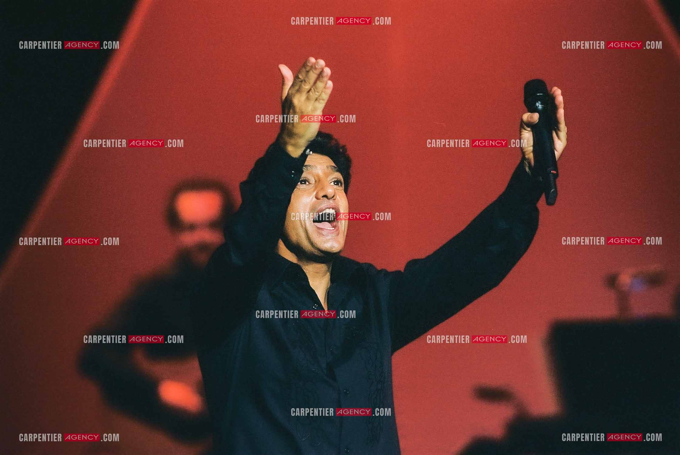 Le chanteur Frédéric François lors de son passage à l'Olympia en 2002.  ( Exclusif )