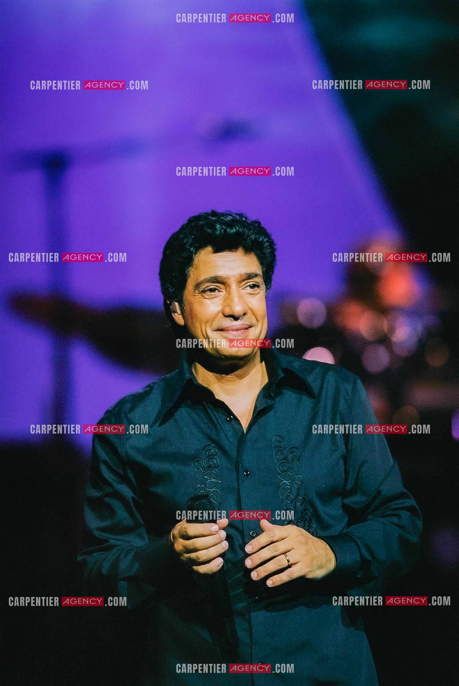 Le chanteur Frédéric François lors de son passage à l'Olympia en 2002.  ( Exclusif )