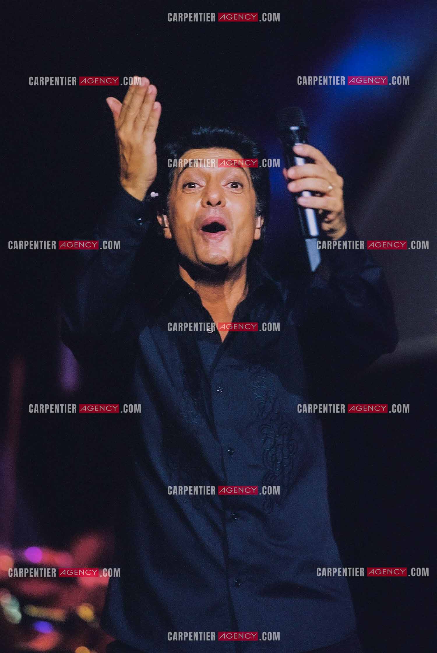 Le chanteur Frédéric François lors de son passage à l'Olympia en 2002.  ( Exclusif )