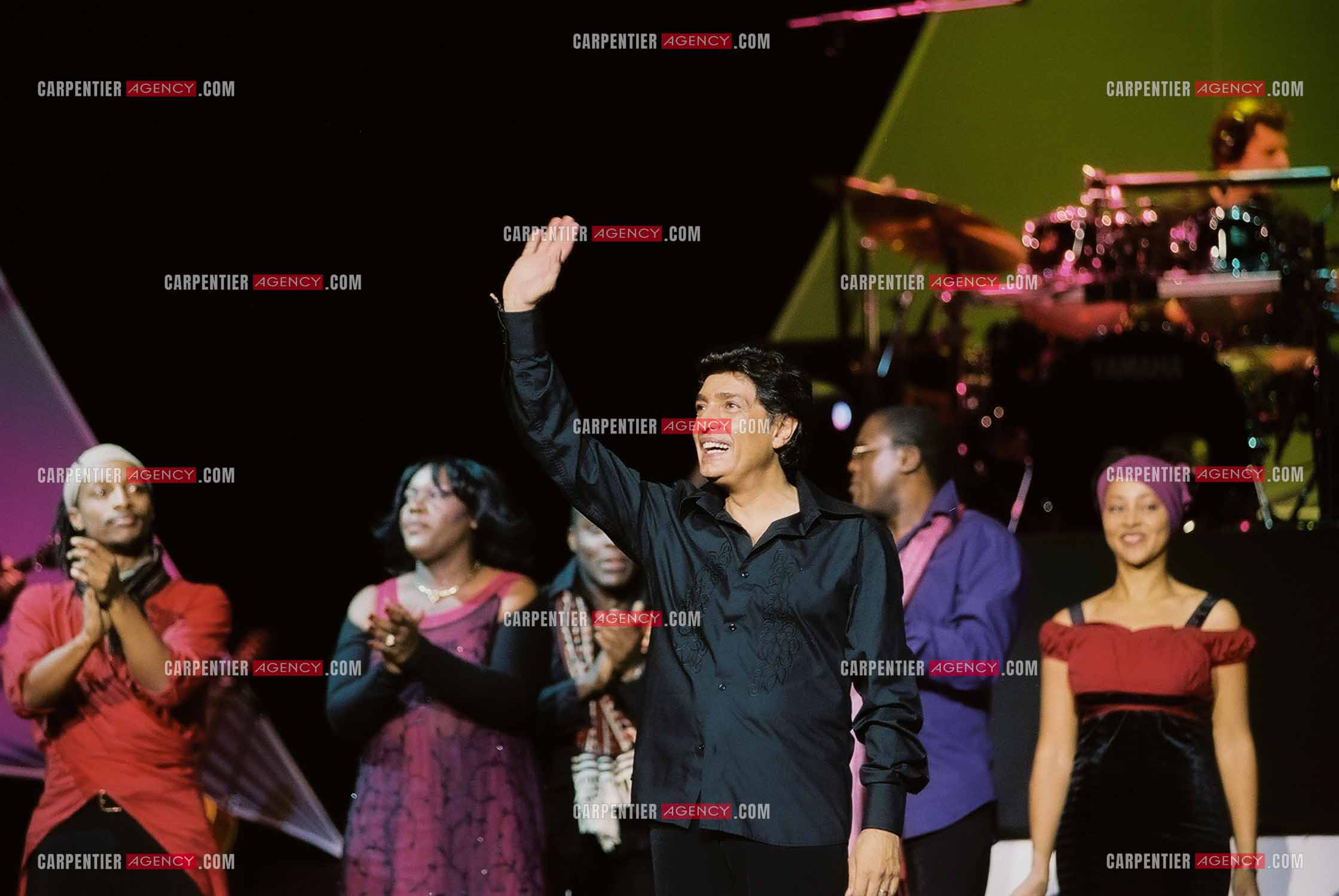 Le chanteur Frédéric François lors de son passage à l'Olympia en 2002.  ( Exclusif )