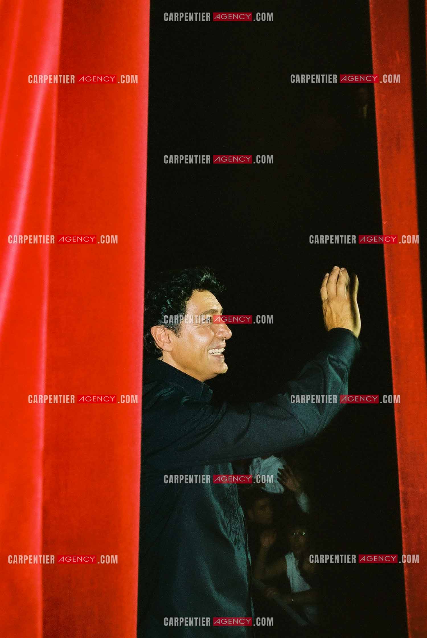 Le chanteur Frédéric François lors de son passage à l'Olympia en 2002.  ( Exclusif )