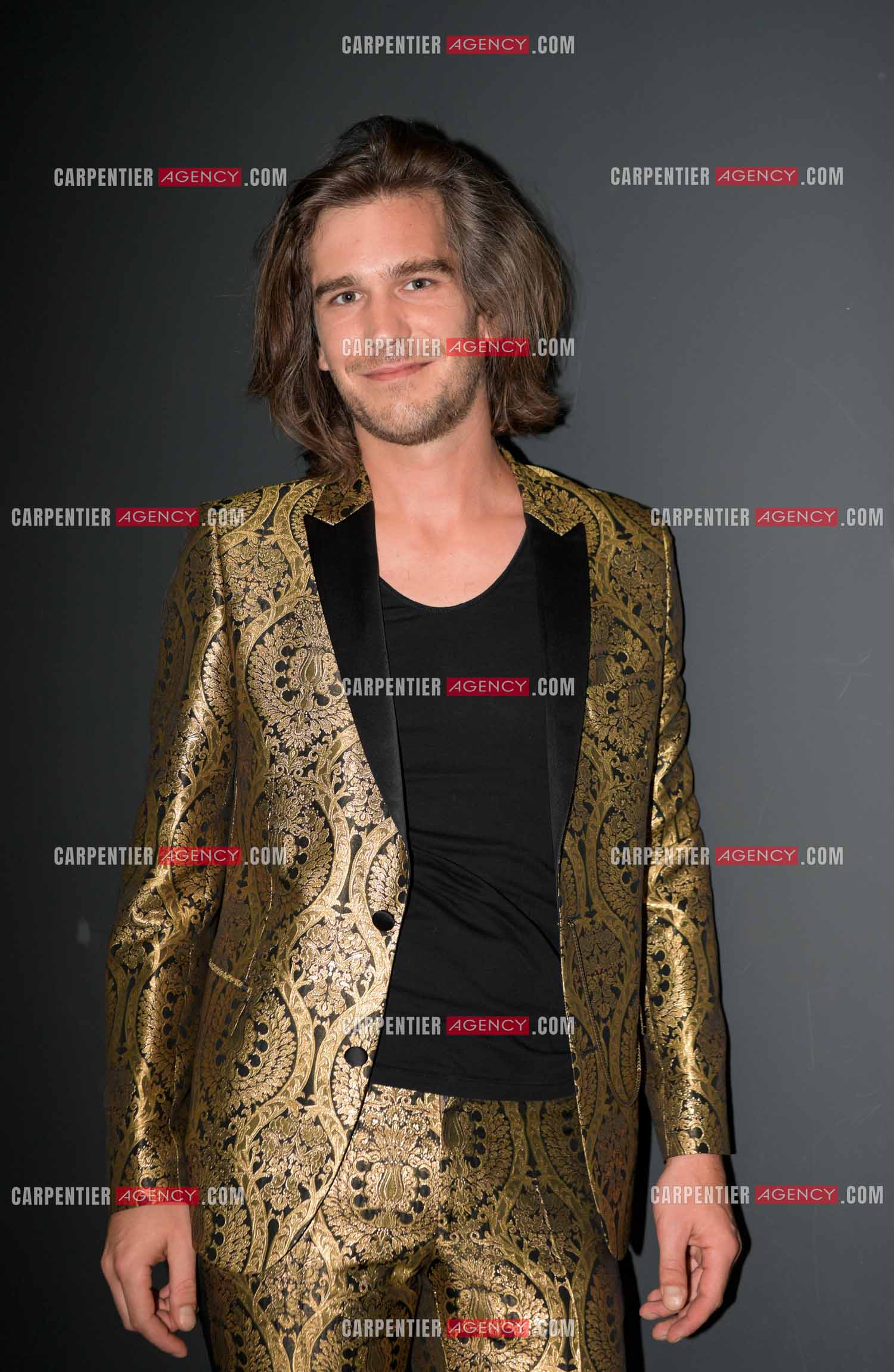 Le ténor Amaury Vassili en concert piano voix au théâtre de La Chaudronnerie à la Ciotat.   ( Exclusif )