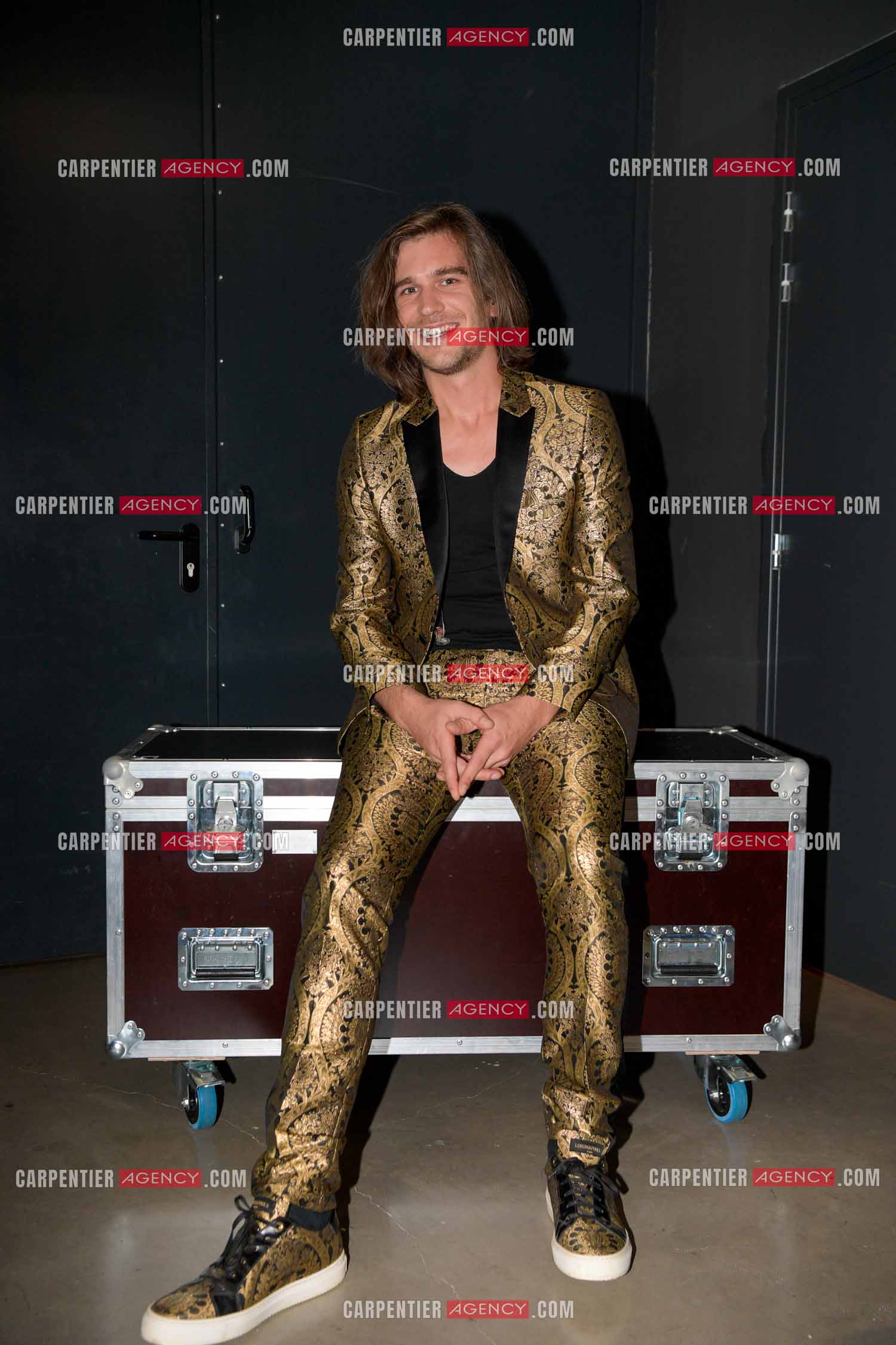 Le ténor Amaury Vassili en concert piano voix au théâtre de La Chaudronnerie à la Ciotat.   ( Exclusif )