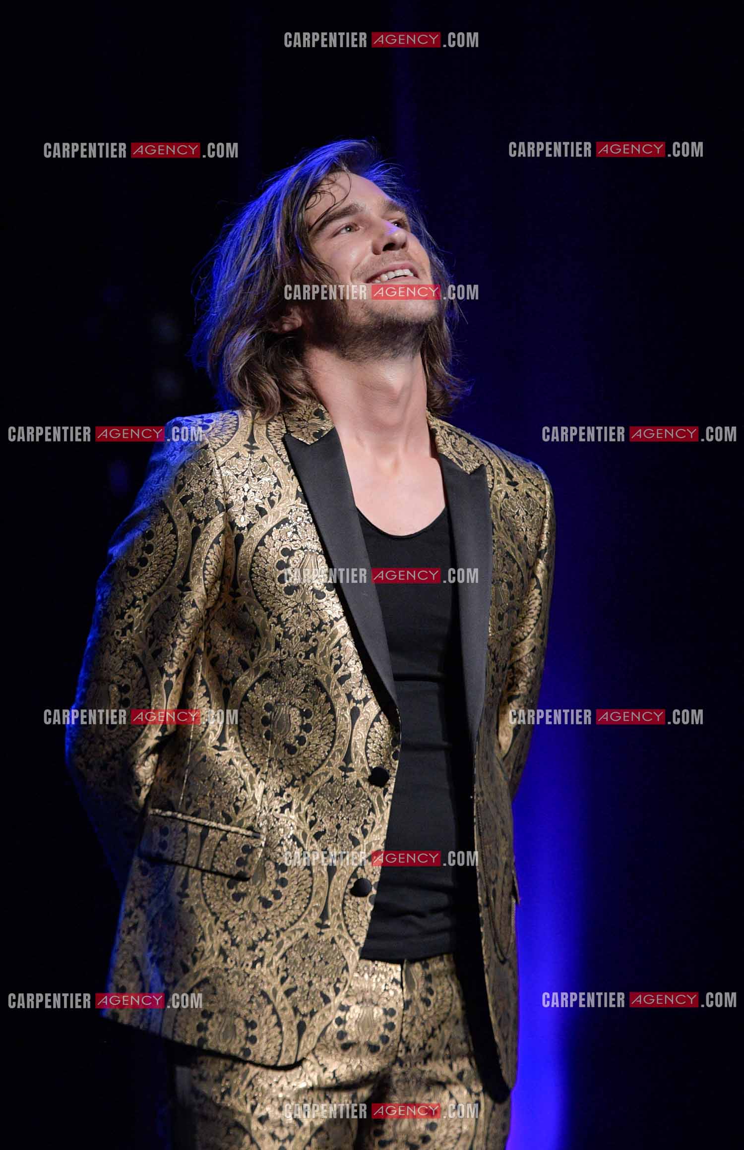 Le ténor Amaury Vassili en concert piano voix au théâtre de La Chaudronnerie à la Ciotat.   ( Exclusif )