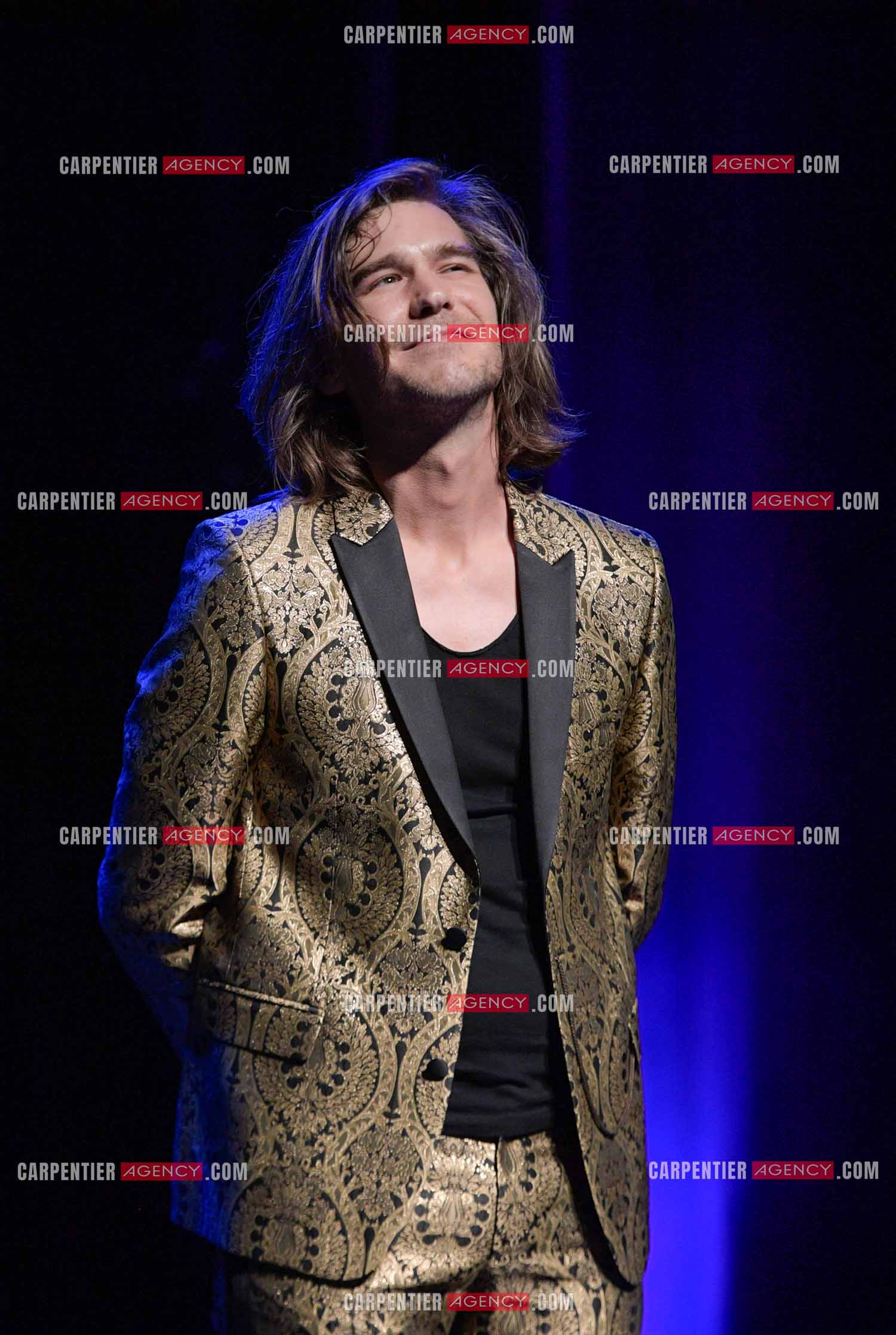 Le ténor Amaury Vassili en concert piano voix au théâtre de La Chaudronnerie à la Ciotat.   ( Exclusif )