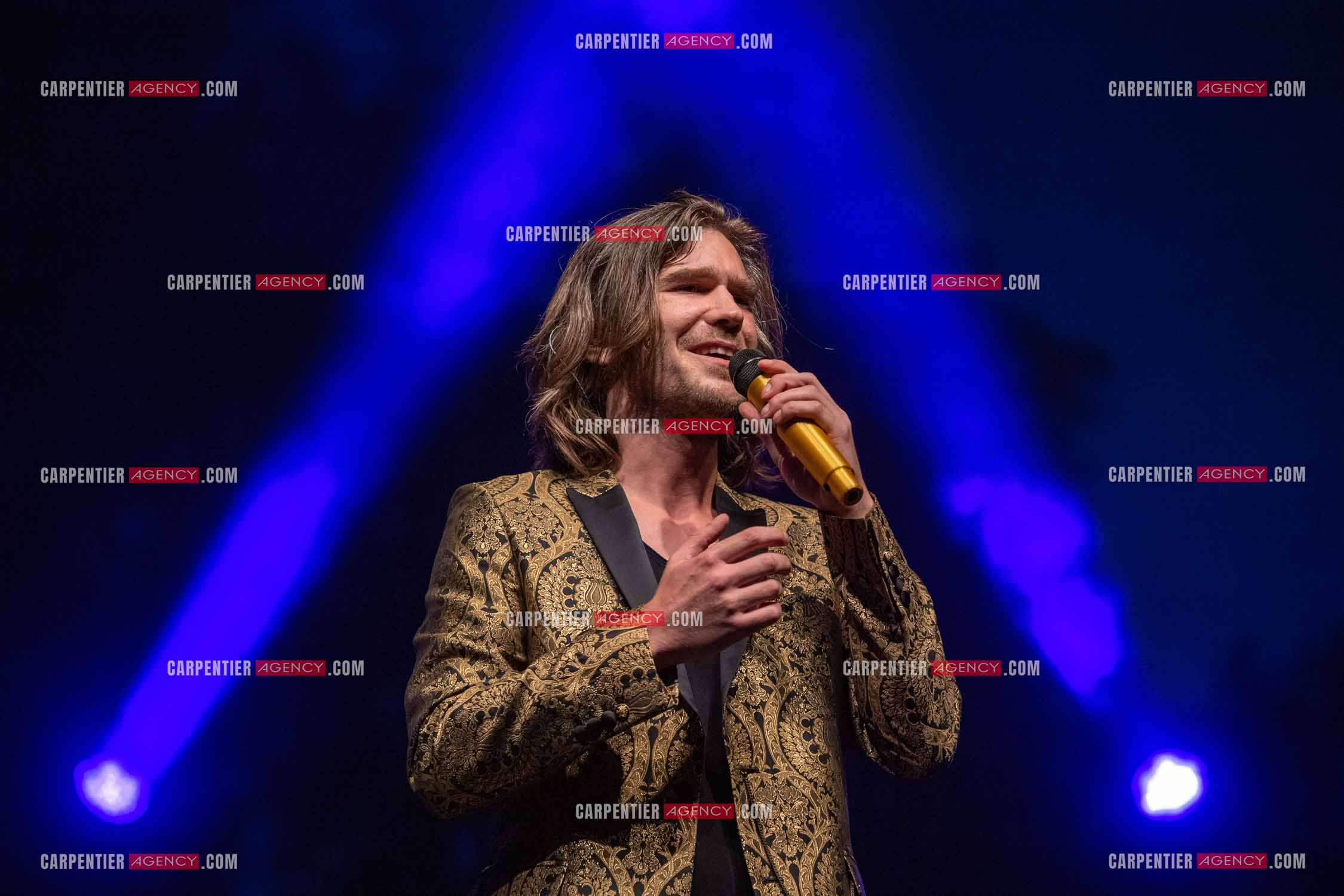 Le ténor Amaury Vassili en concert piano voix au Festival de Sanary.   ( Exclusif )