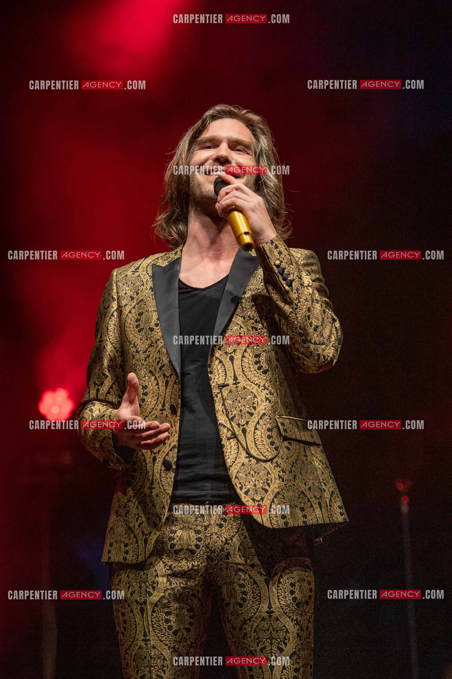 Le ténor Amaury Vassili en concert piano voix au Festival de Sanary.   ( Exclusif )