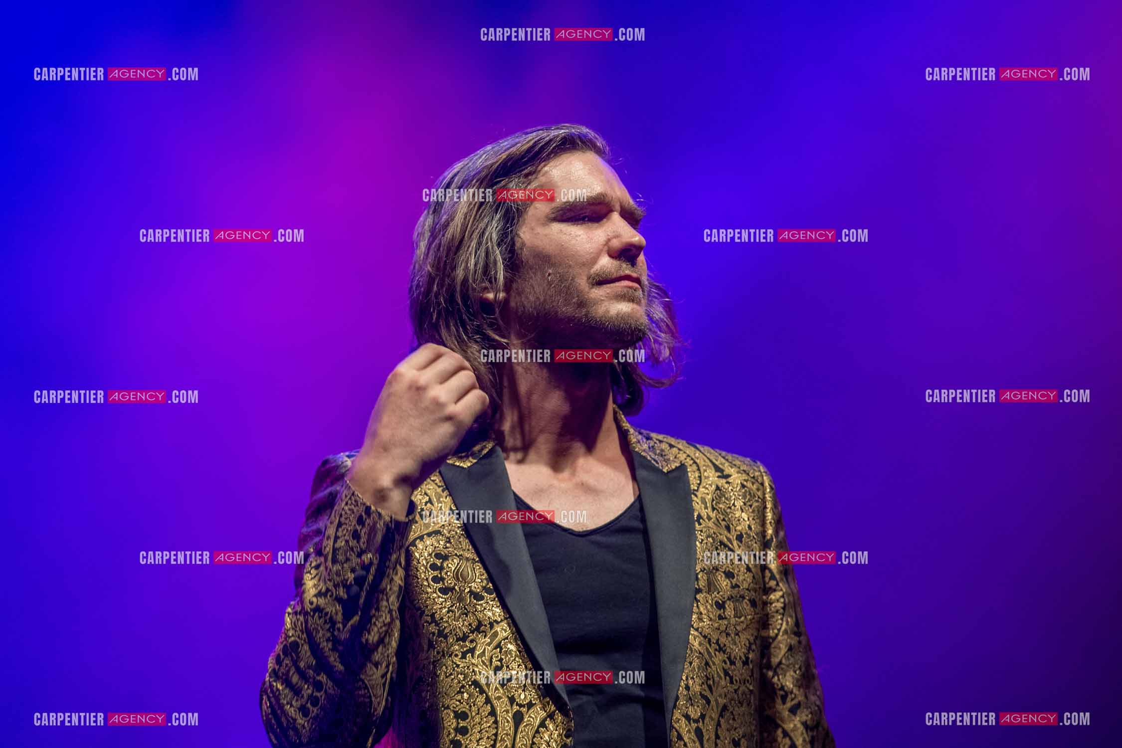 Le ténor Amaury Vassili en concert piano voix au Festival de Sanary.   ( Exclusif )