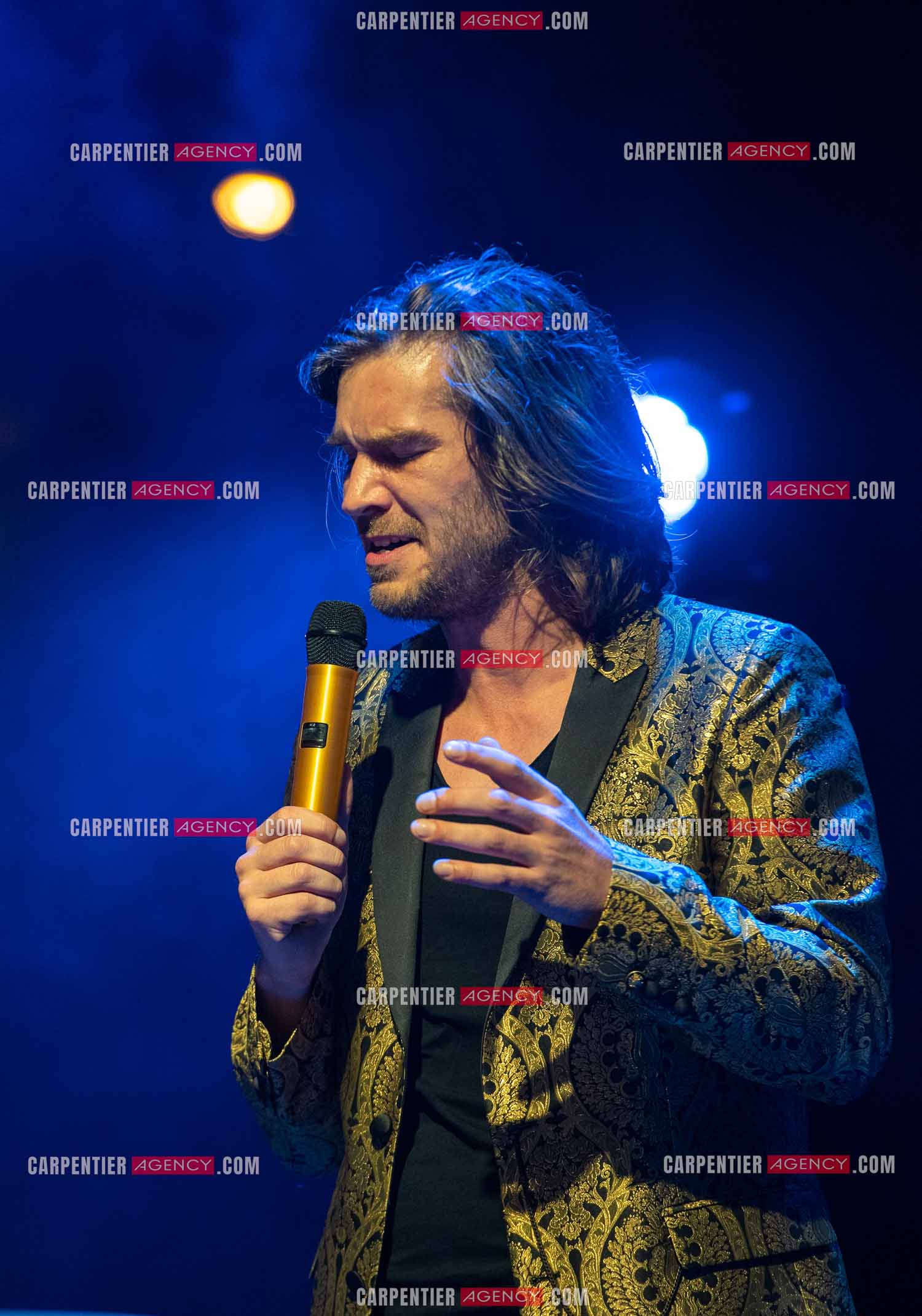 Le ténor Amaury Vassili en concert piano voix au Festival de Sanary.   ( Exclusif )