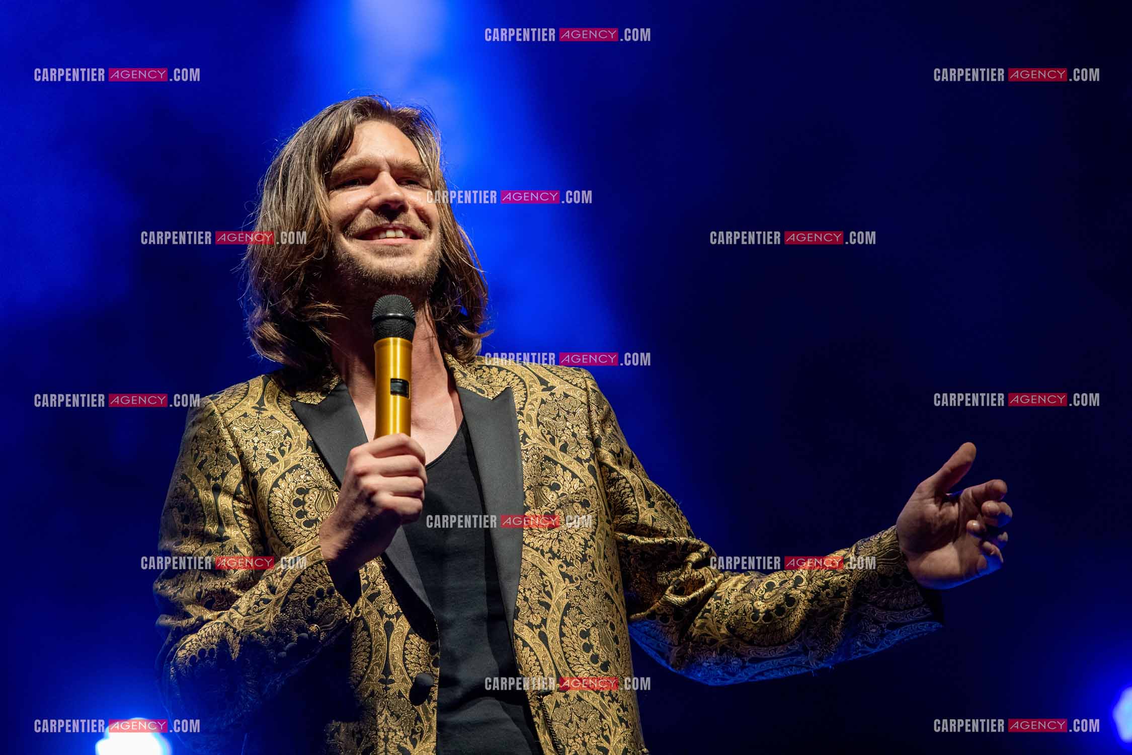 Le ténor Amaury Vassili en concert piano voix au Festival de Sanary.   ( Exclusif )