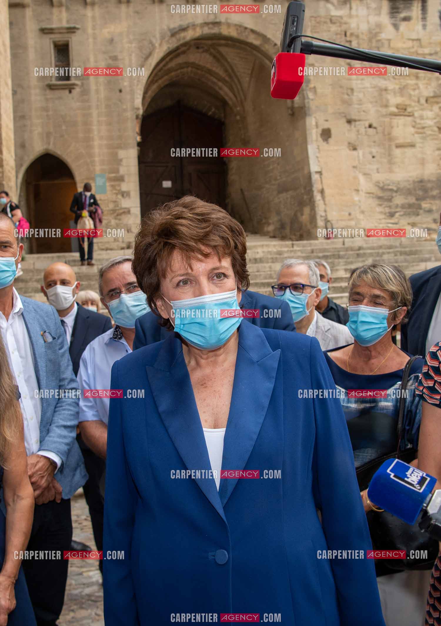 Roselyne Bachelot-Narquin, ministre de la Culture en déplacement a Avignon pour une Visite du Palais des Papes et échanges avec les artistes et les directrices et directeurs des théâtres suivi d'un spectacle vivant de clôture du festival Le souffle d’Avignon.