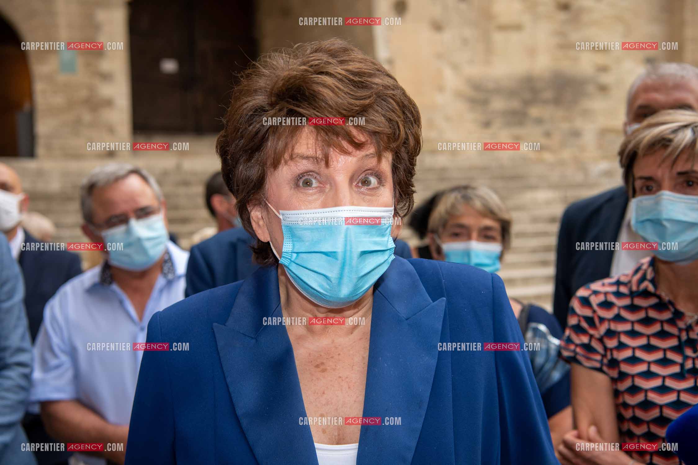 Roselyne Bachelot-Narquin, ministre de la Culture en déplacement a Avignon pour une Visite du Palais des Papes et échanges avec les artistes et les directrices et directeurs des théâtres suivi d'un spectacle vivant de clôture du festival Le souffle d’Avignon.