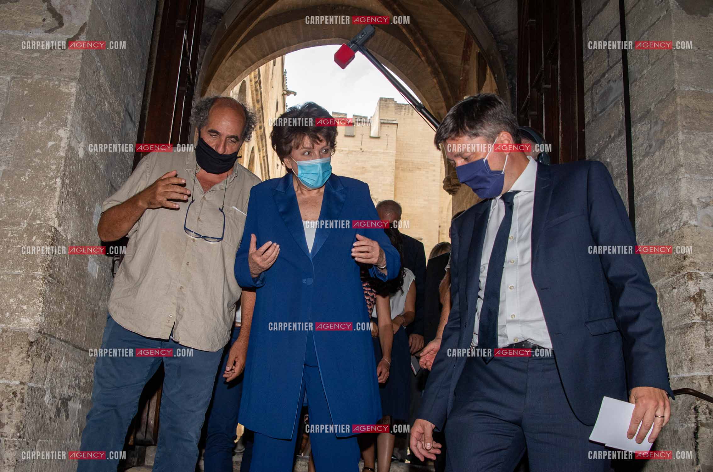 Roselyne Bachelot-Narquin, ministre de la Culture en déplacement a Avignon pour une Visite du Palais des Papes et échanges avec les artistes et les directrices et directeurs des théâtres suivi d'un spectacle vivant de clôture du festival Le souffle d’Avignon.