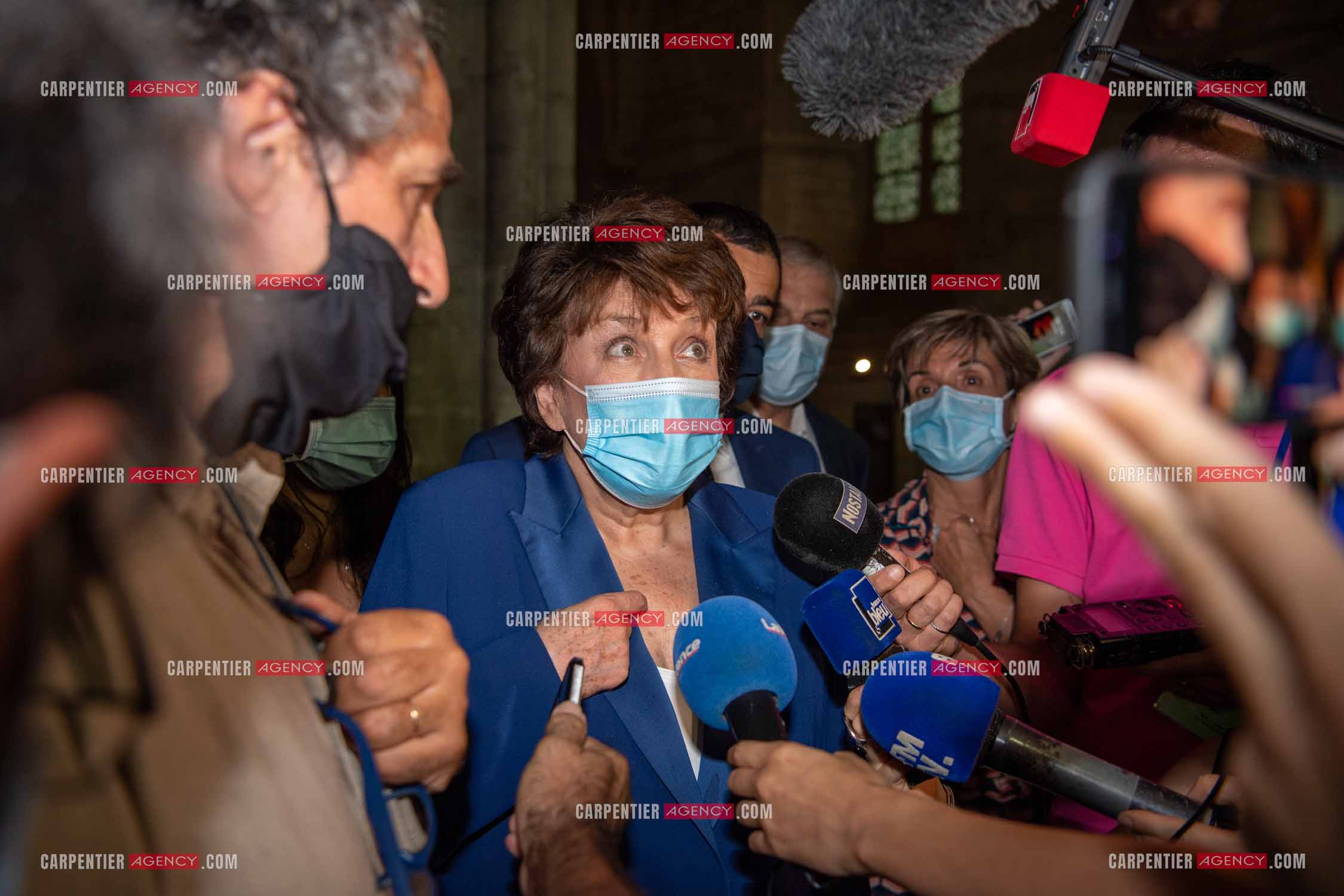 Roselyne Bachelot-Narquin, ministre de la Culture en déplacement a Avignon pour une Visite du Palais des Papes et échanges avec les artistes et les directrices et directeurs des théâtres suivi d'un spectacle vivant de clôture du festival Le souffle d’Avignon.