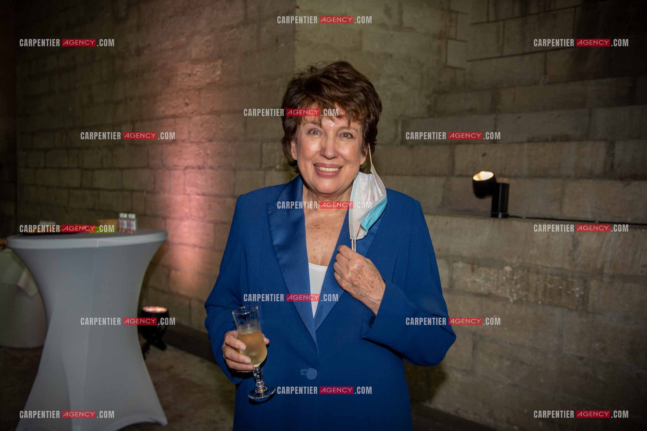 Roselyne Bachelot-Narquin, ministre de la Culture en déplacement a Avignon pour une Visite du Palais des Papes et échanges avec les artistes et les directrices et directeurs des théâtres suivi d'un spectacle vivant de clôture du festival Le souffle d’Avignon.