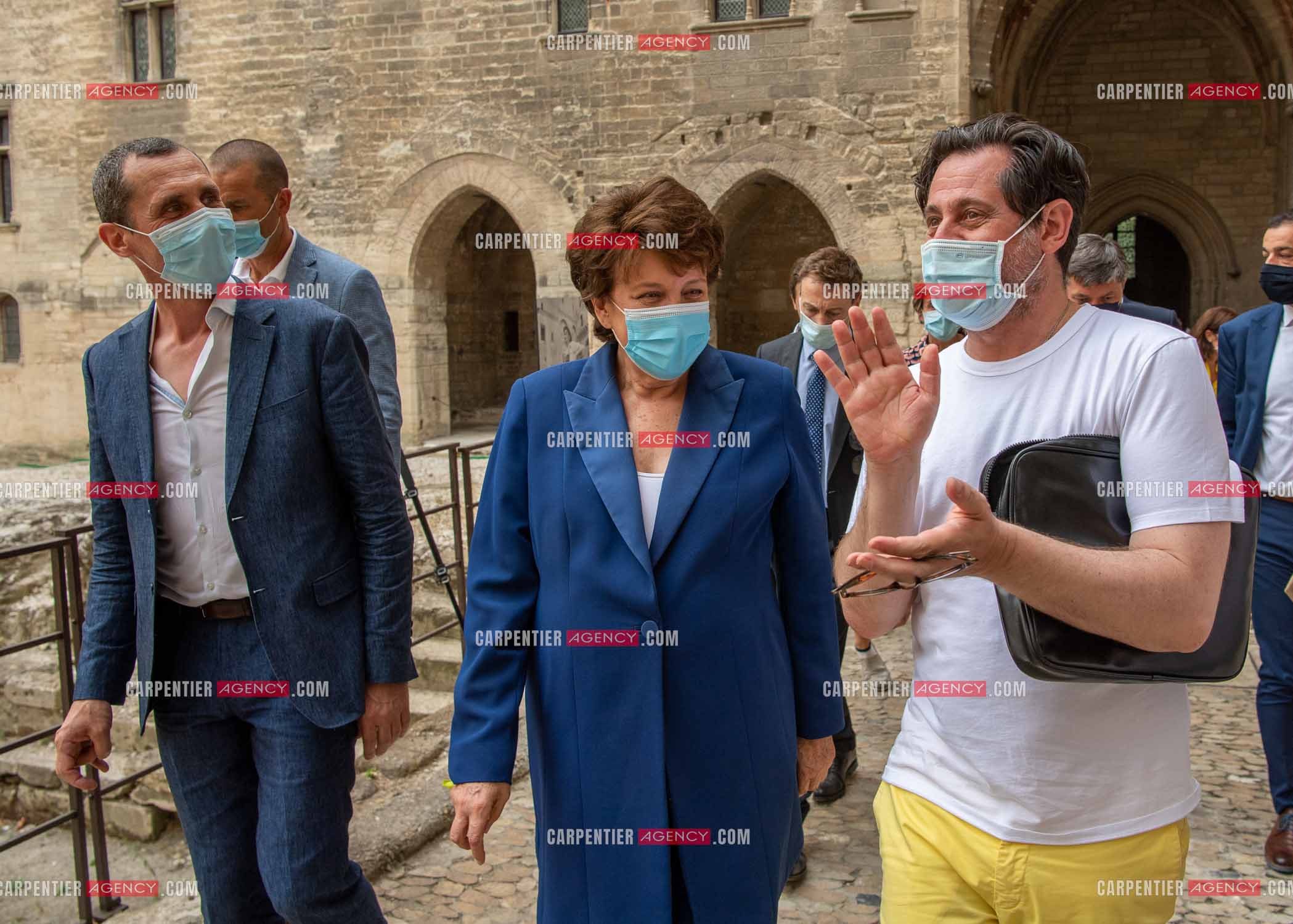 Roselyne Bachelot-Narquin, ministre de la Culture en déplacement a Avignon pour une Visite du Palais des Papes et échanges avec les artistes et les directrices et directeurs des théâtres suivi d'un spectacle vivant de clôture du festival Le souffle d’Avignon.