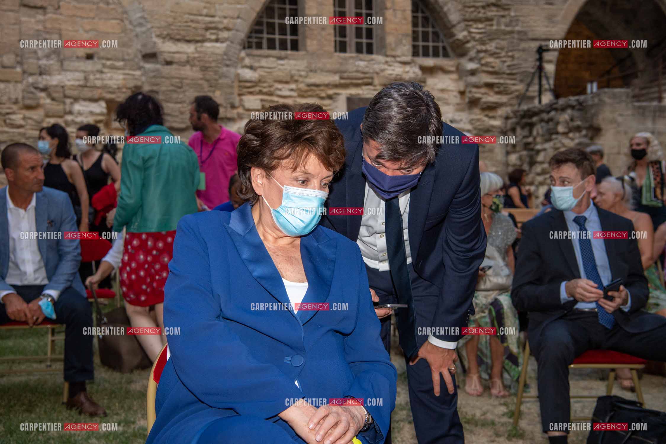Roselyne Bachelot-Narquin, ministre de la Culture en déplacement a Avignon pour une Visite du Palais des Papes et échanges avec les artistes et les directrices et directeurs des théâtres suivi d'un spectacle vivant de clôture du festival Le souffle d’Avignon.