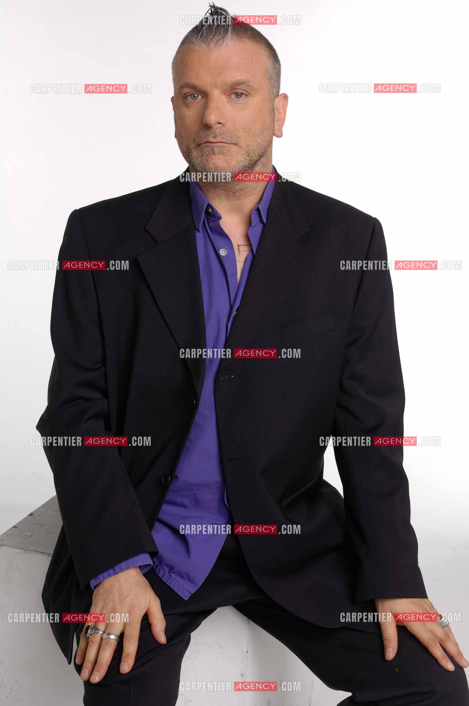 Le chanteur Sanseverino.     ( Exclusif )