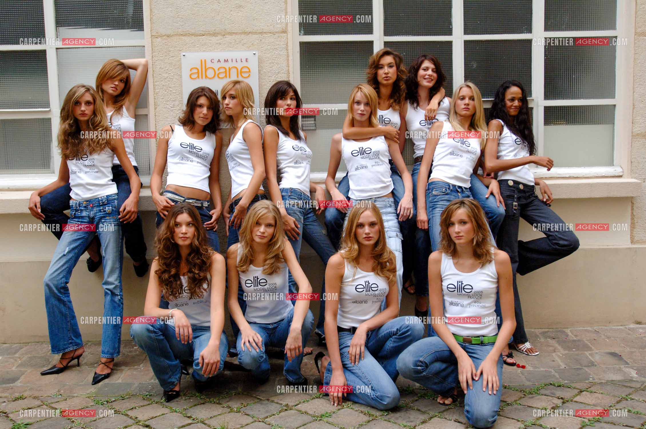 Laury Thilleman se présente comme mannequin chez Elite France pour le concours " ELITE MODEL LOOK 2005 “. Arrivé sur Paris, relooking et photos.         ( Exclusif )