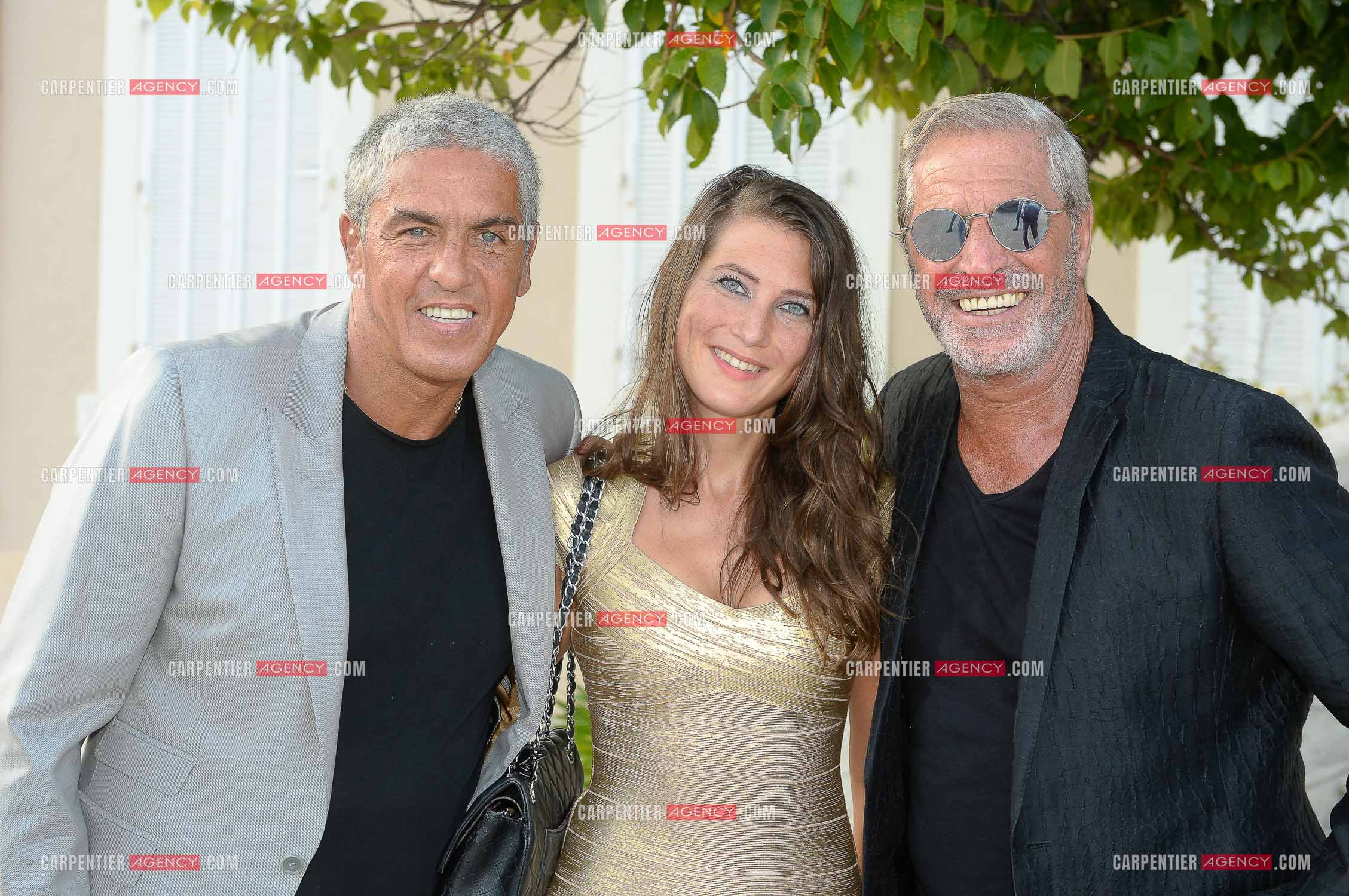 Samy Naceri et sa compagne Marie pour le mariage de son ami Félix Gray. Ici en presence de Jean-Claude Darmon.