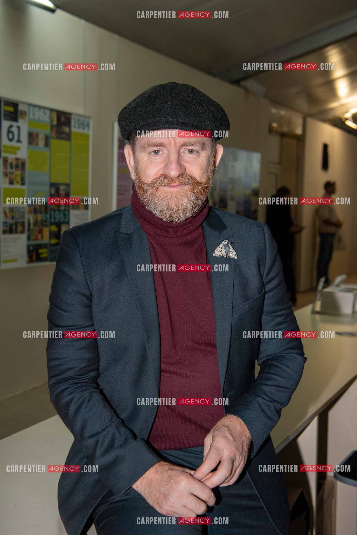 La fête du livre du Var les 17, 18 et 19 Novembre 2023 à Toulon. L'auteur Mathias Malzieu présente son livre “ L'EXTRAORDINARIUM “ aux éditions Le Livre de Poche.      ( Exclusif )