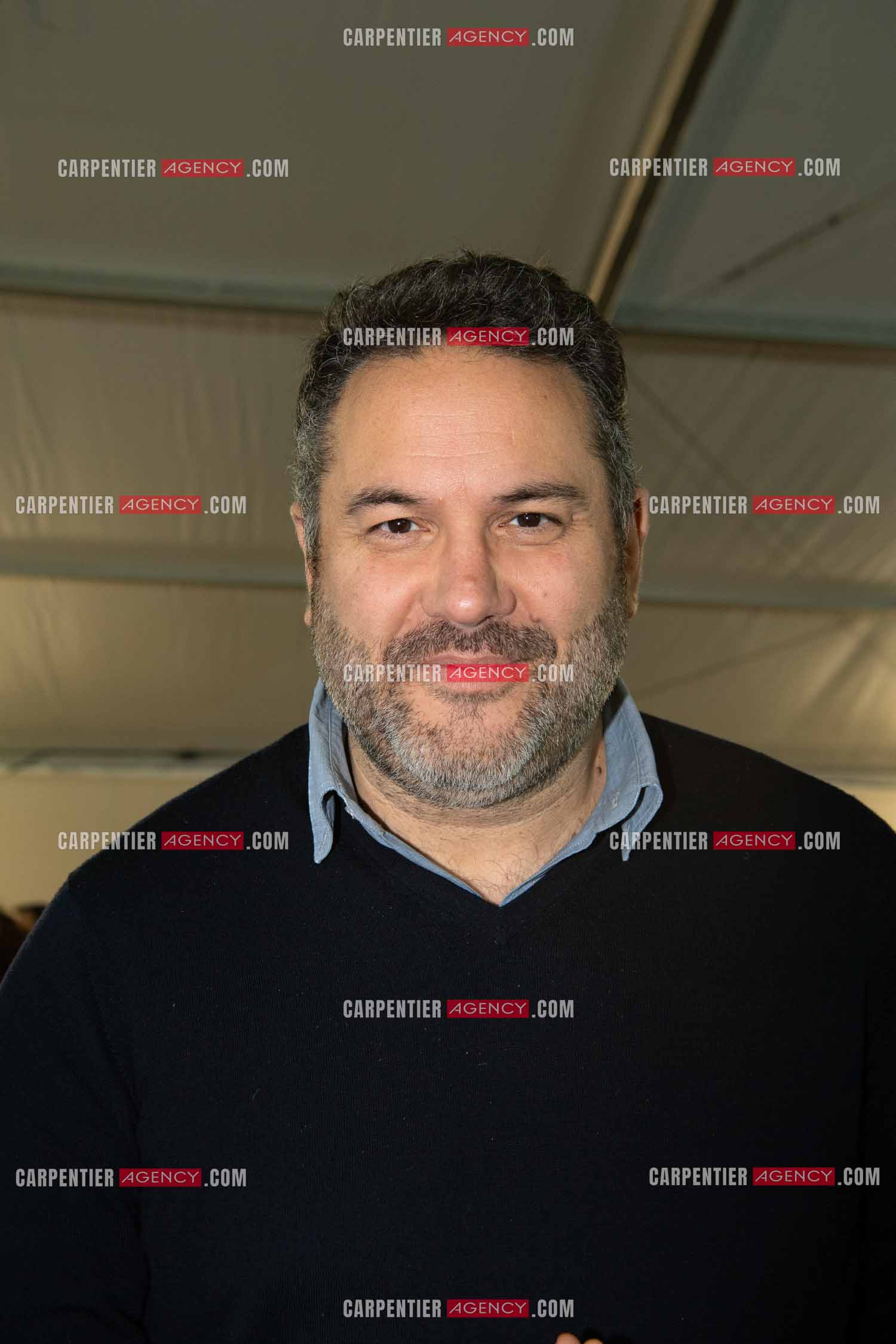 La fête du livre du Var les 17, 18 et 19 Novembre 2023 à Toulon. L'auteur Bruce Toussaint présente son livre “ HEUREUSEMENT, ELLE N'A PAS SOUFFERT “ aux éditions Stock.          ( Exclusif )