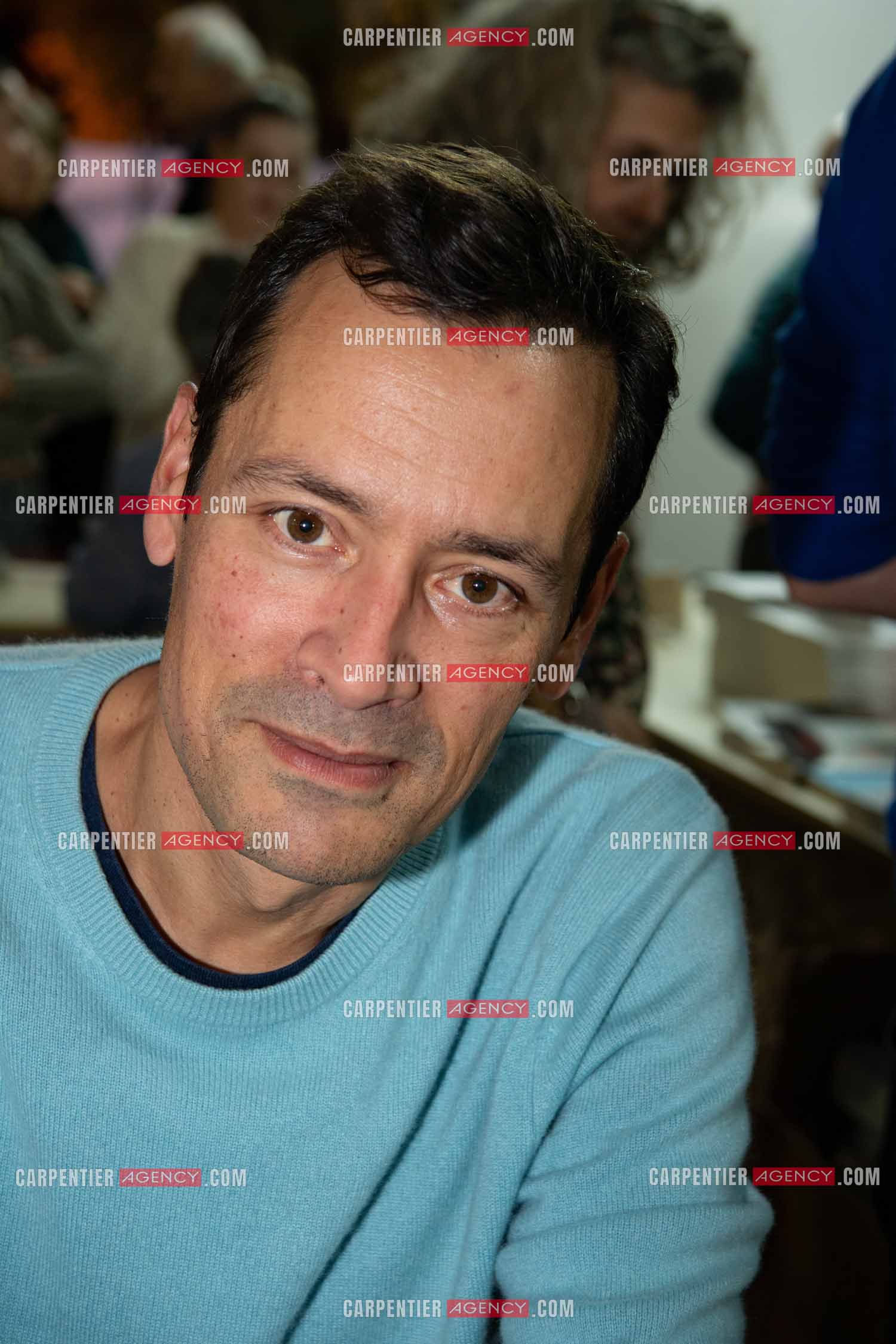 La fête du livre du Var les 17, 18 et 19 Novembre 2023 à Toulon. L'auteur Jean-Baptiste Andréa Prix Goncourt 2023 et prix du roman Fnac 2023 présente son roman  “ VEILLER SUR ELLE “ aux éditions  Iconoclaste Eds De L'.          ( Exclusif )