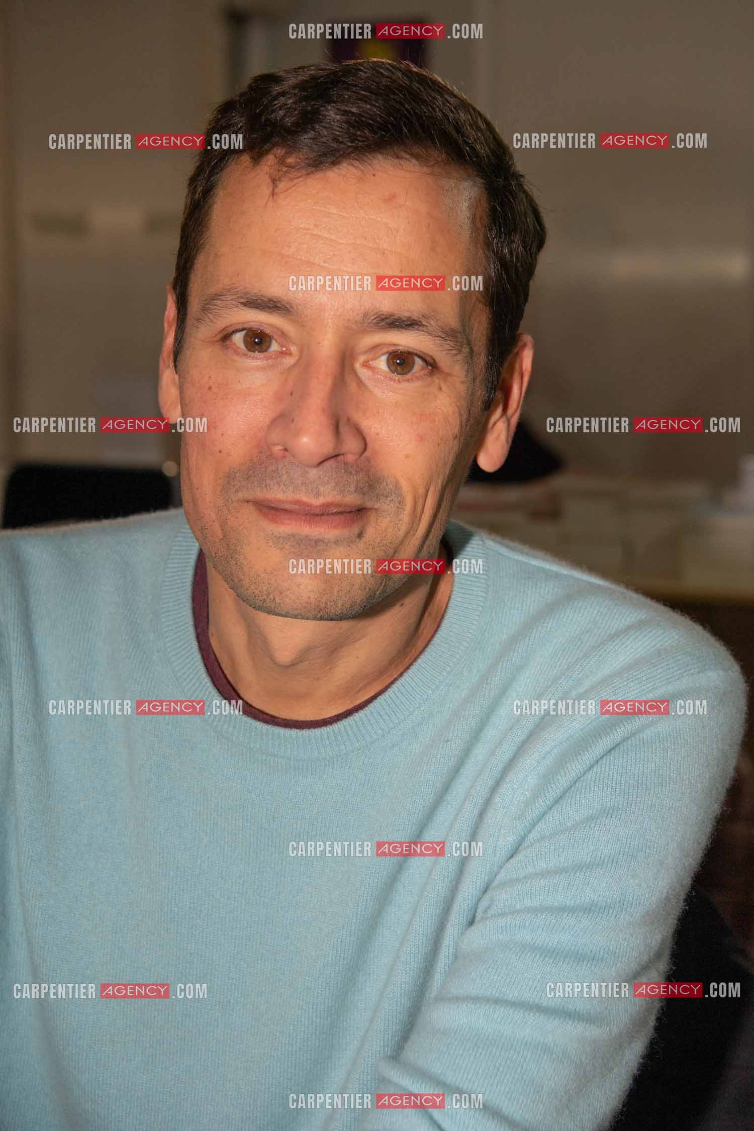 La fête du livre du Var les 17, 18 et 19 Novembre 2023 à Toulon. L'auteur Jean-Baptiste Andréa Prix Goncourt 2023 présente son livre “ VEILLER SUR ELLE “ aux éditions Stock.          ( Exclusif )