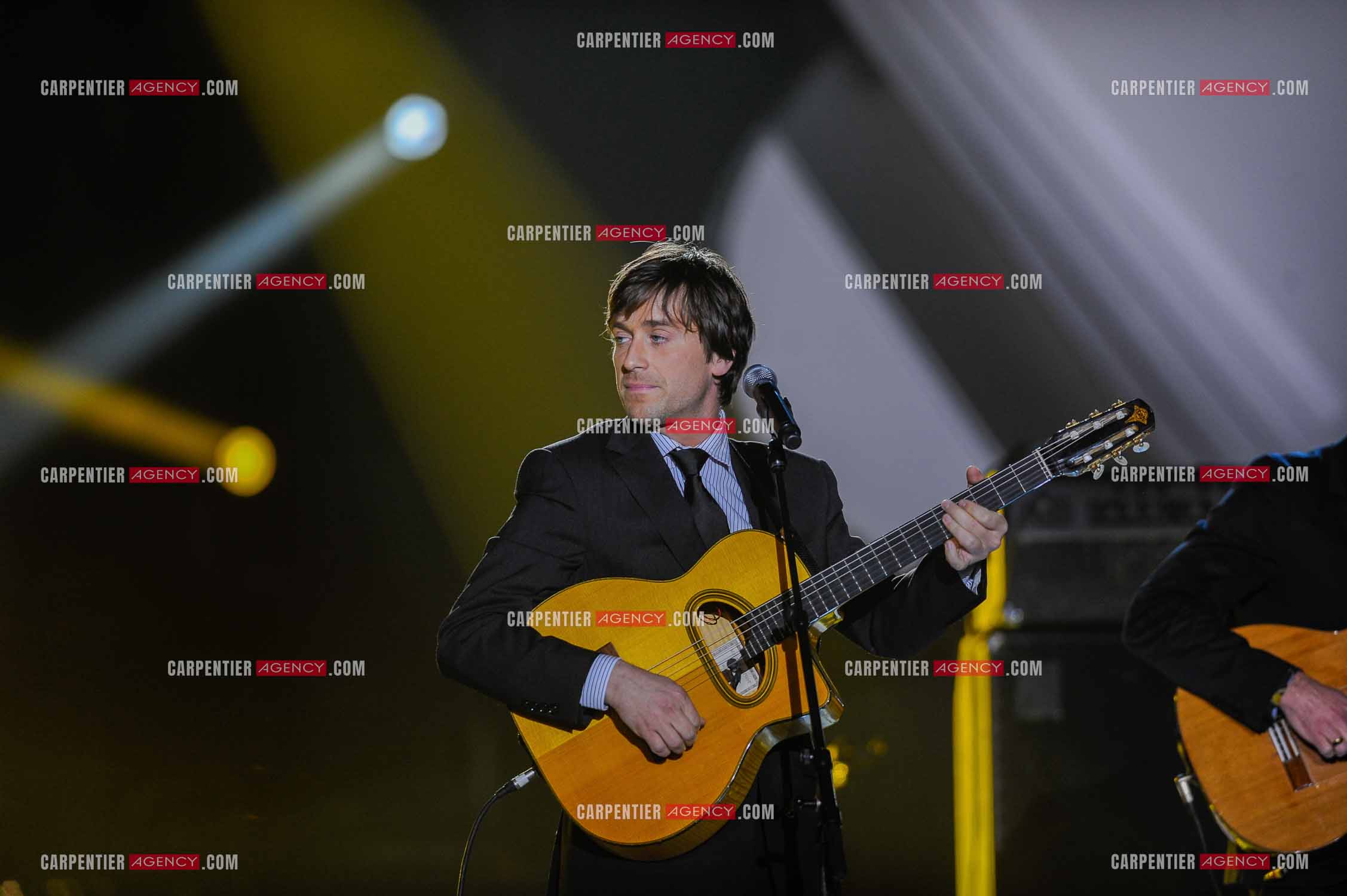 Le chanteur Thomas Dutronc en concert au Zénith de Paris pour le concert “SOL EN SI“ au profit du SIDA.