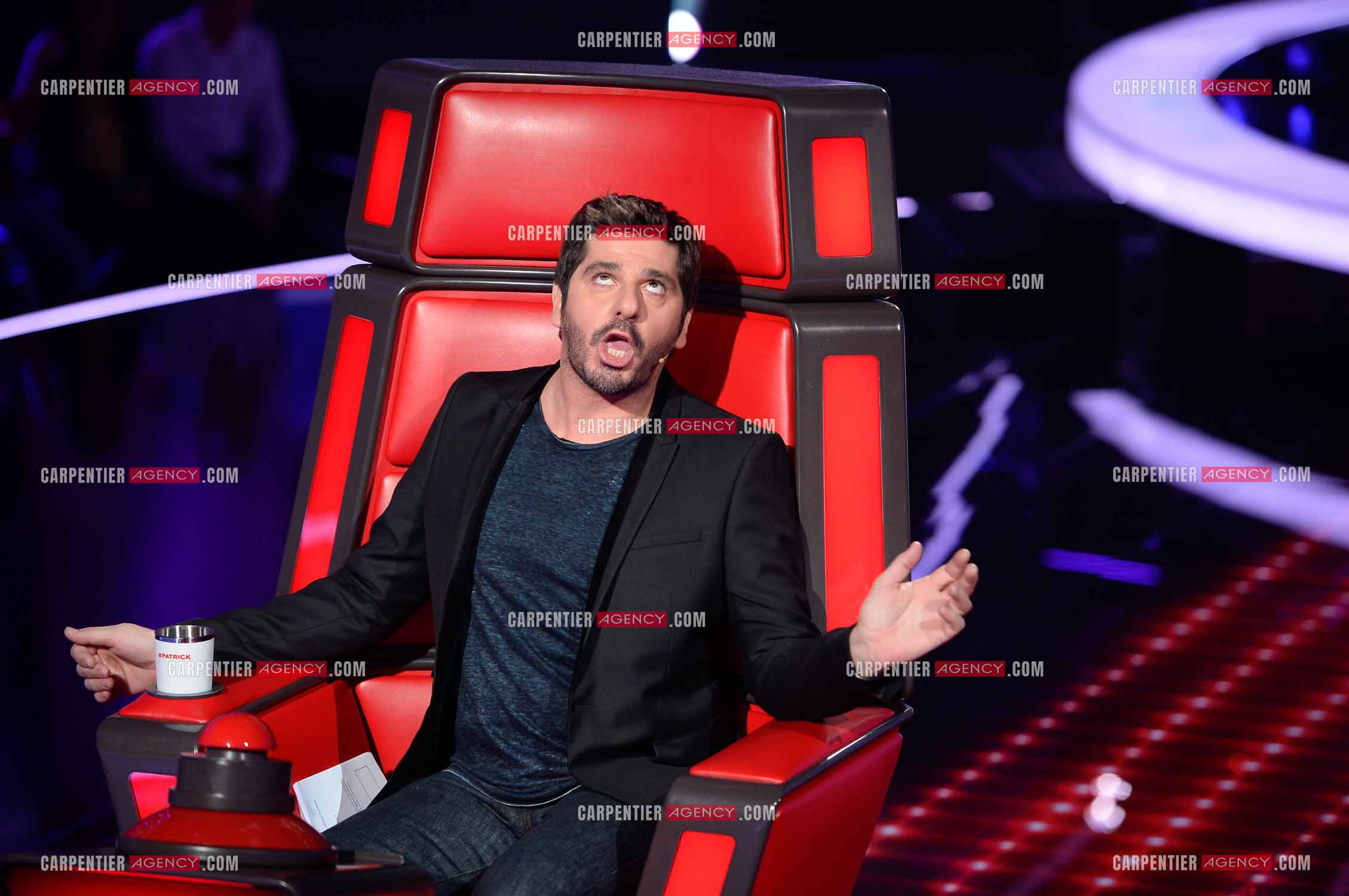 Saison 3 de l'émission The Voice Kids en 2015. Le coach Patrick Fiori en mode grimace.            ( Exclusif )