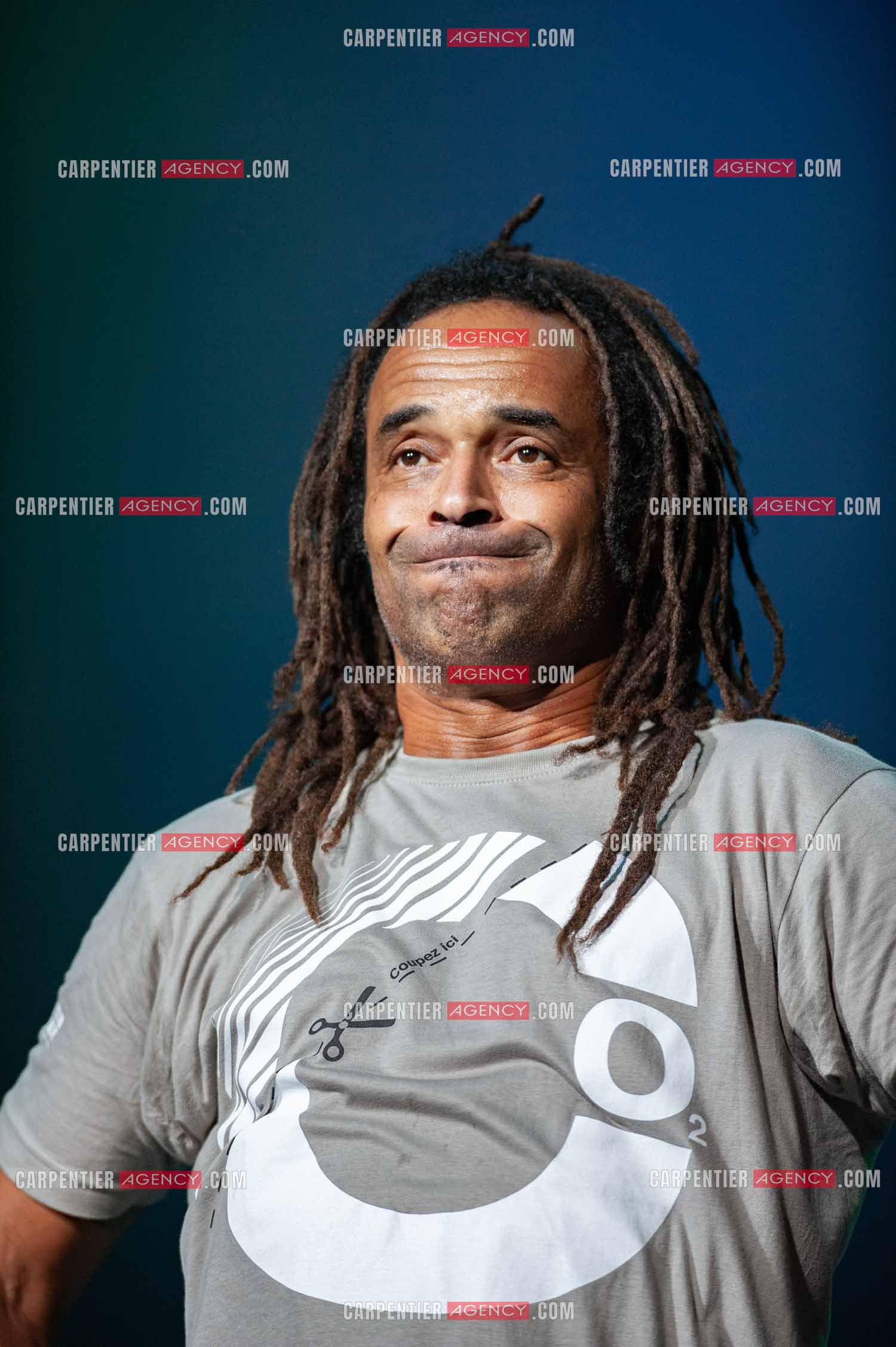 Grand concert au Zénith de Paris “ ULTIMATUM PLANETE ZÉNITH “ le 22 Nov 2009. Le chanteur Yannick Noah.                                    ( Exclusif )