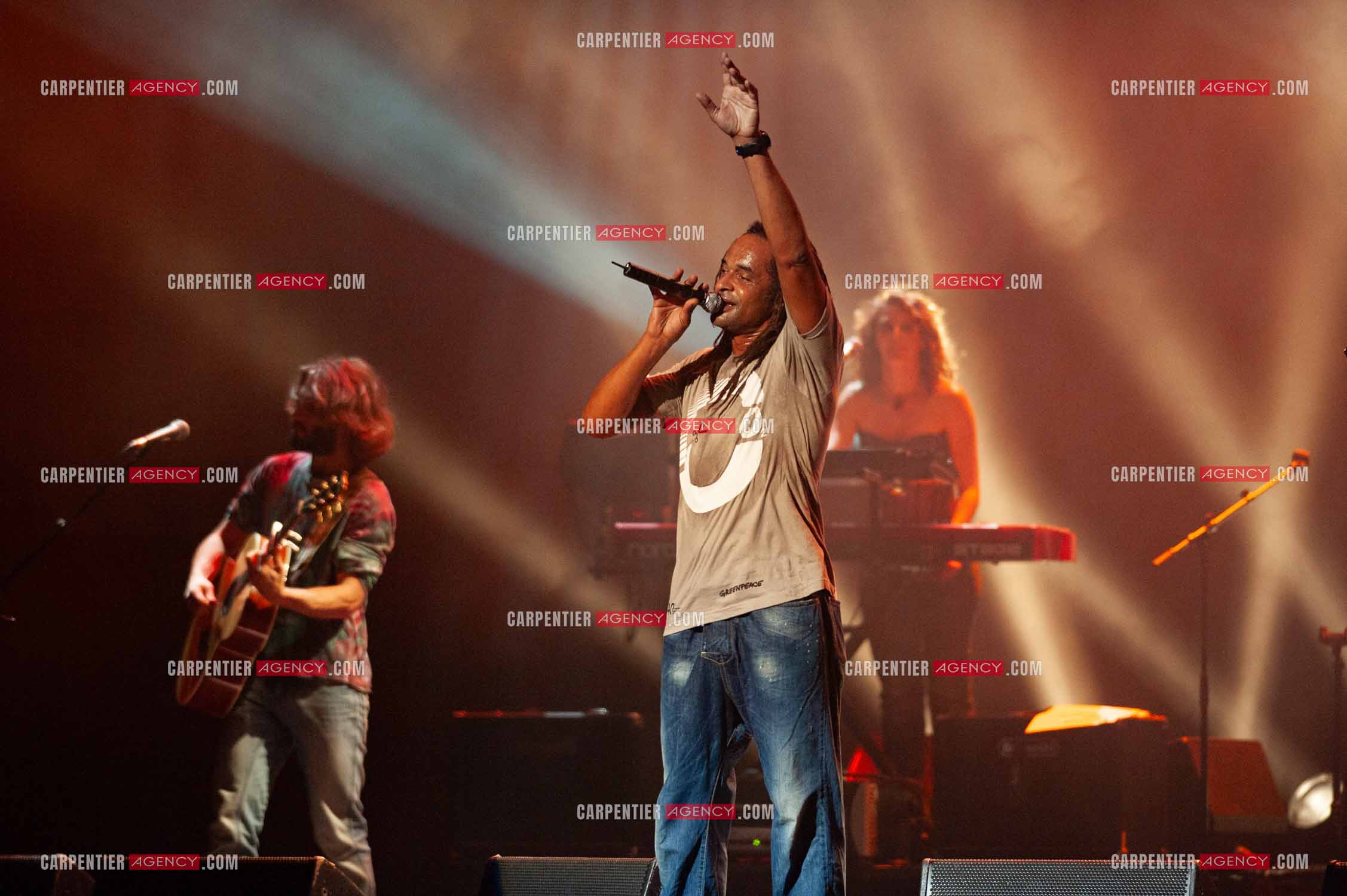 Grand concert au Zénith de Paris “ ULTIMATUM PLANETE ZÉNITH “ le 22 Nov 2009. Le chanteur Yannick Noah.                                    ( Exclusif )