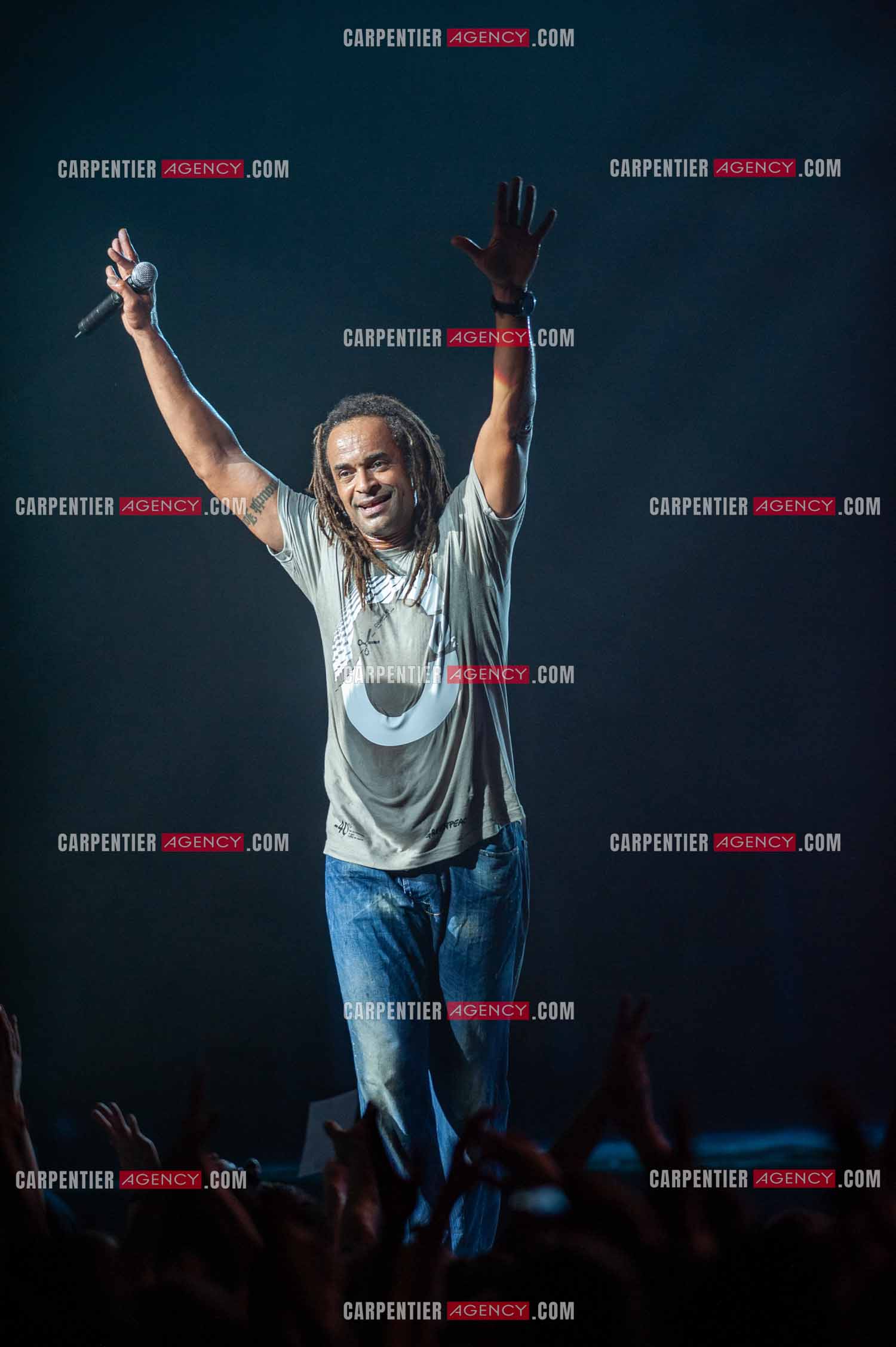 Grand concert au Zénith de Paris “ ULTIMATUM PLANETE ZÉNITH “ le 22 Nov 2009. Le chanteur Yannick Noah.                                    ( Exclusif )