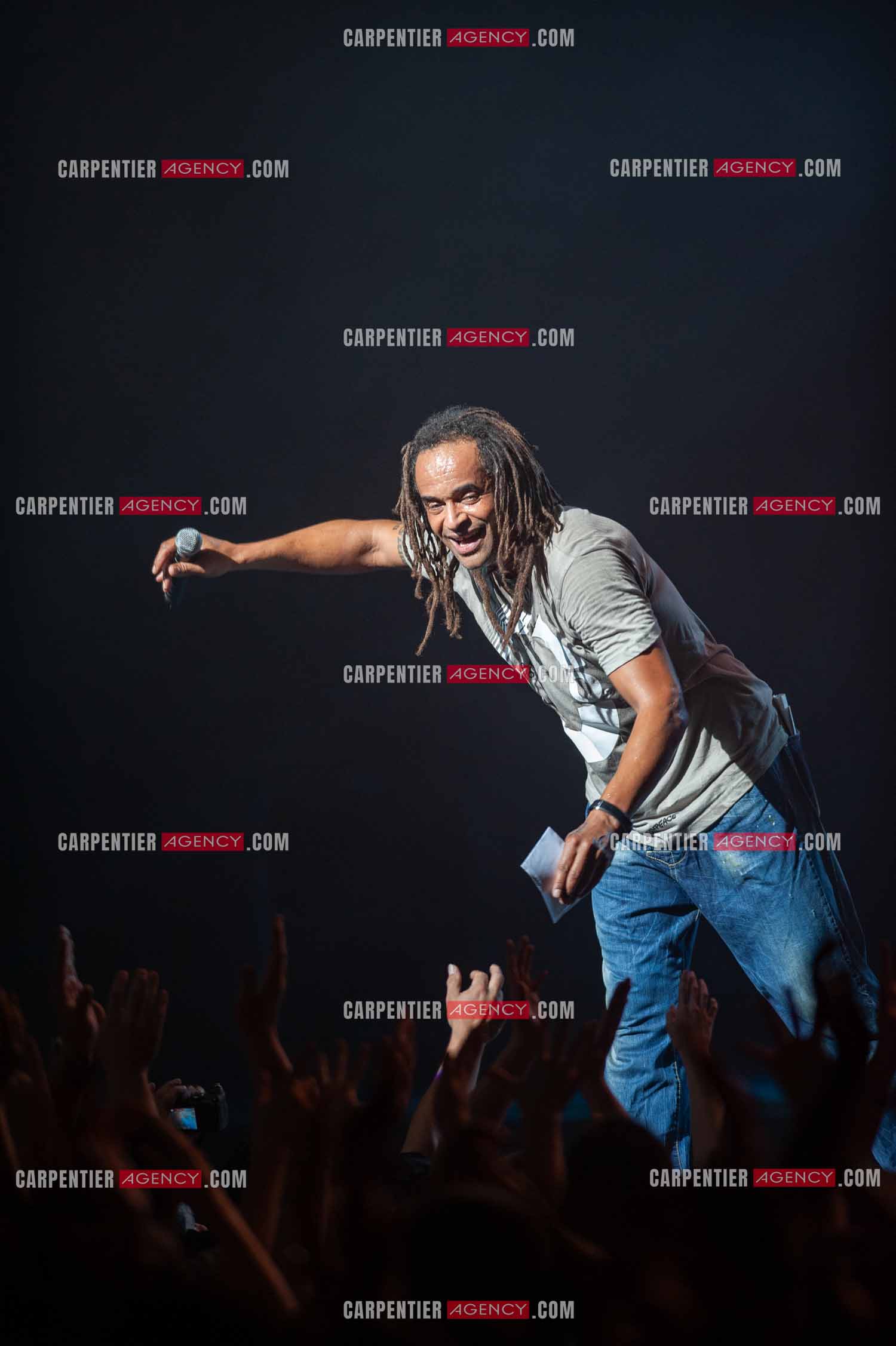 Grand concert au Zénith de Paris “ ULTIMATUM PLANETE ZÉNITH “ le 22 Nov 2009. Le chanteur Yannick Noah.                                    ( Exclusif )